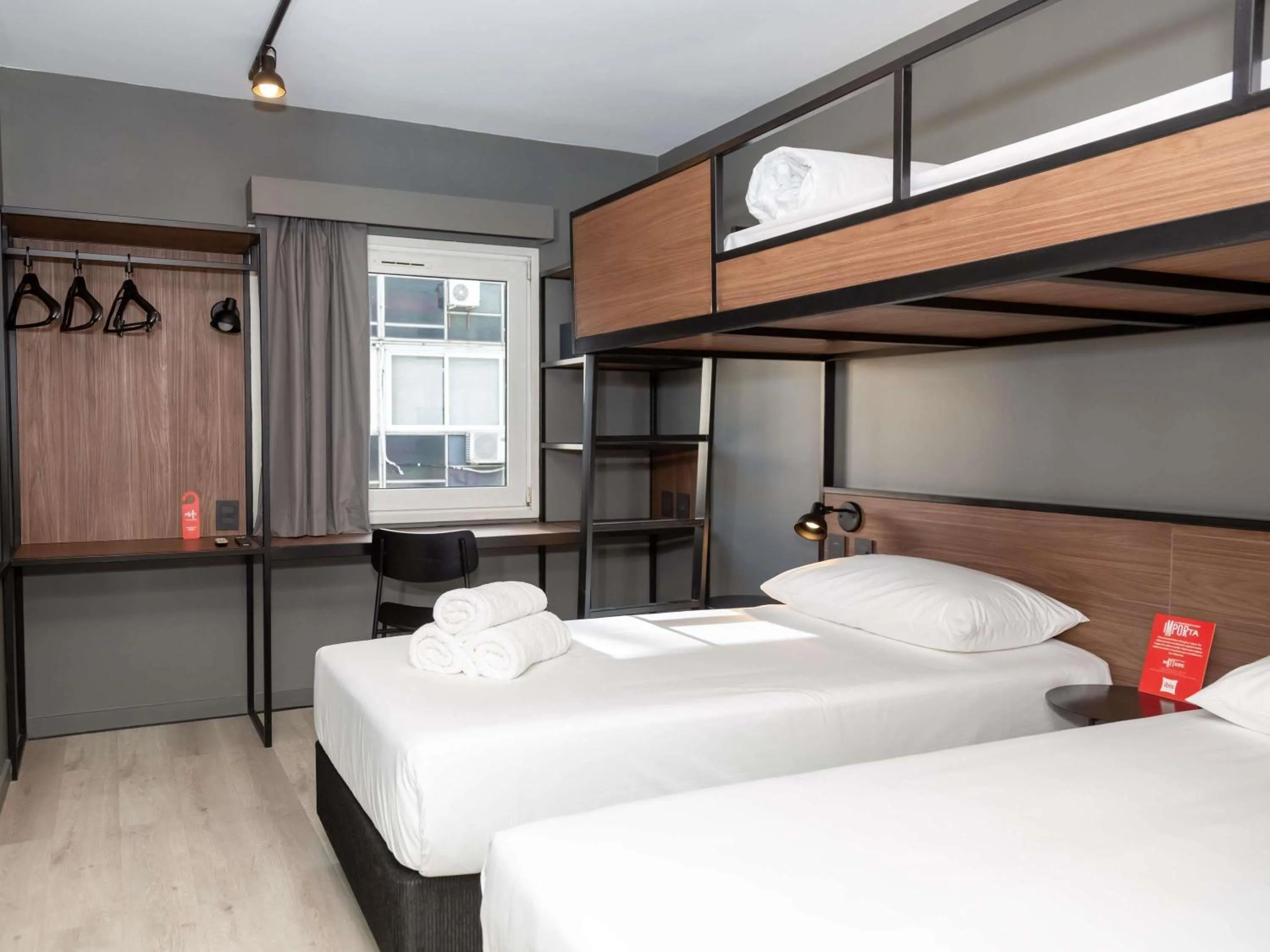 Standard Room With Three Single Beds in ibis Buenos Aires Congreso