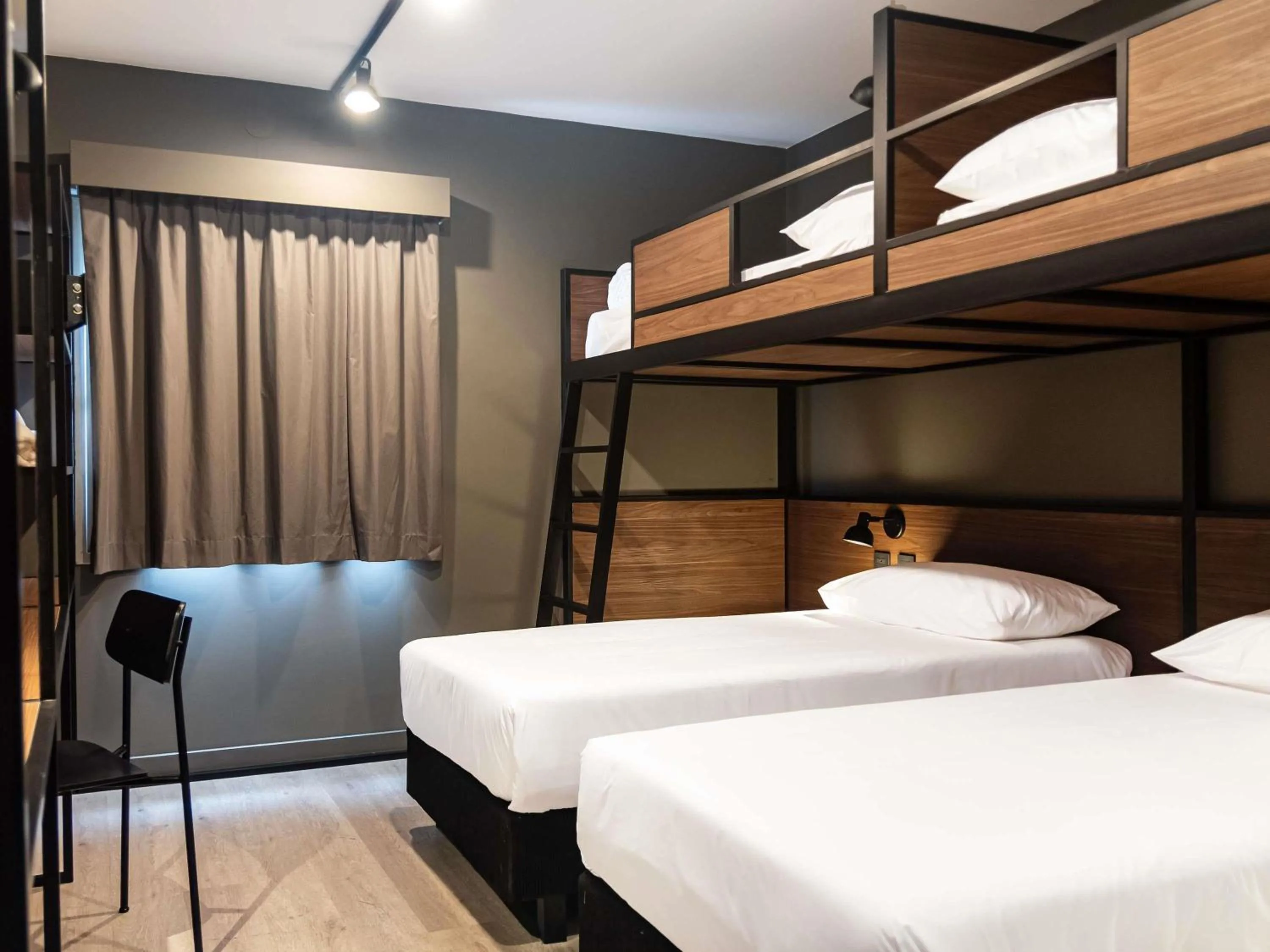 Standard Room with Four Single Beds in ibis Buenos Aires Congreso