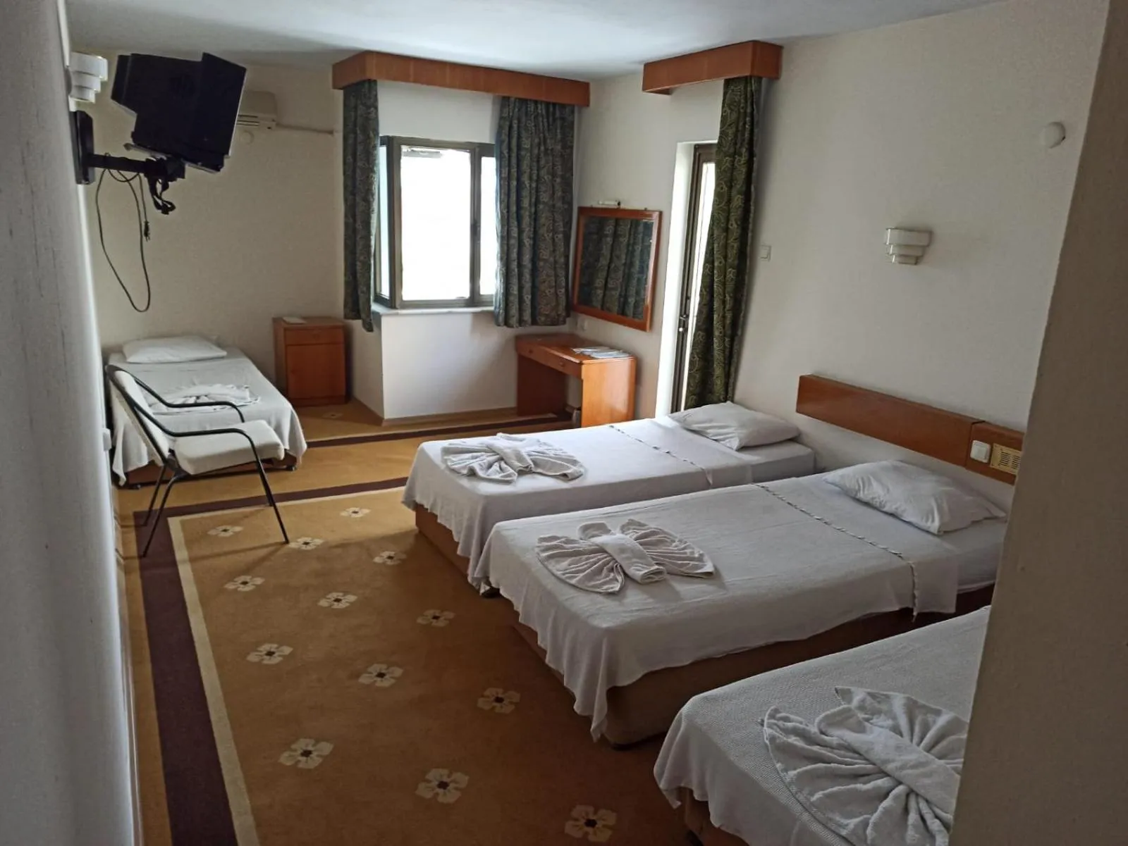 Triple Room in Dias Hotel