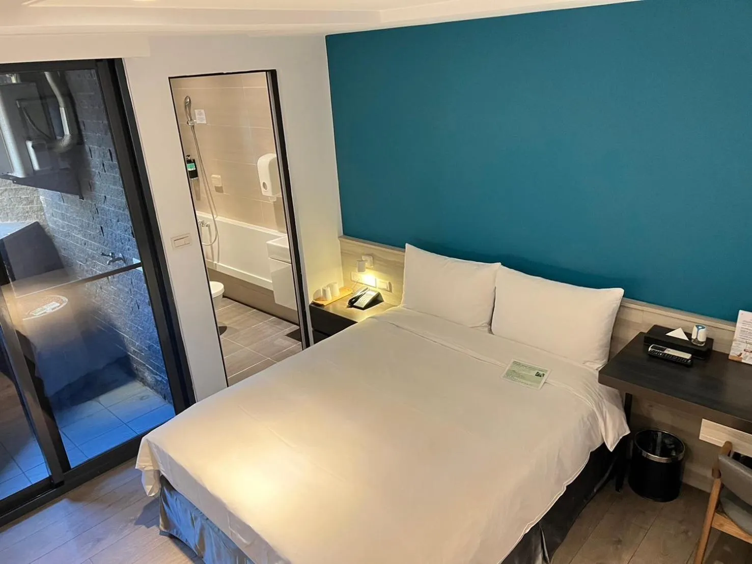 Economy Double Room with Balcony in Greenight Hotel