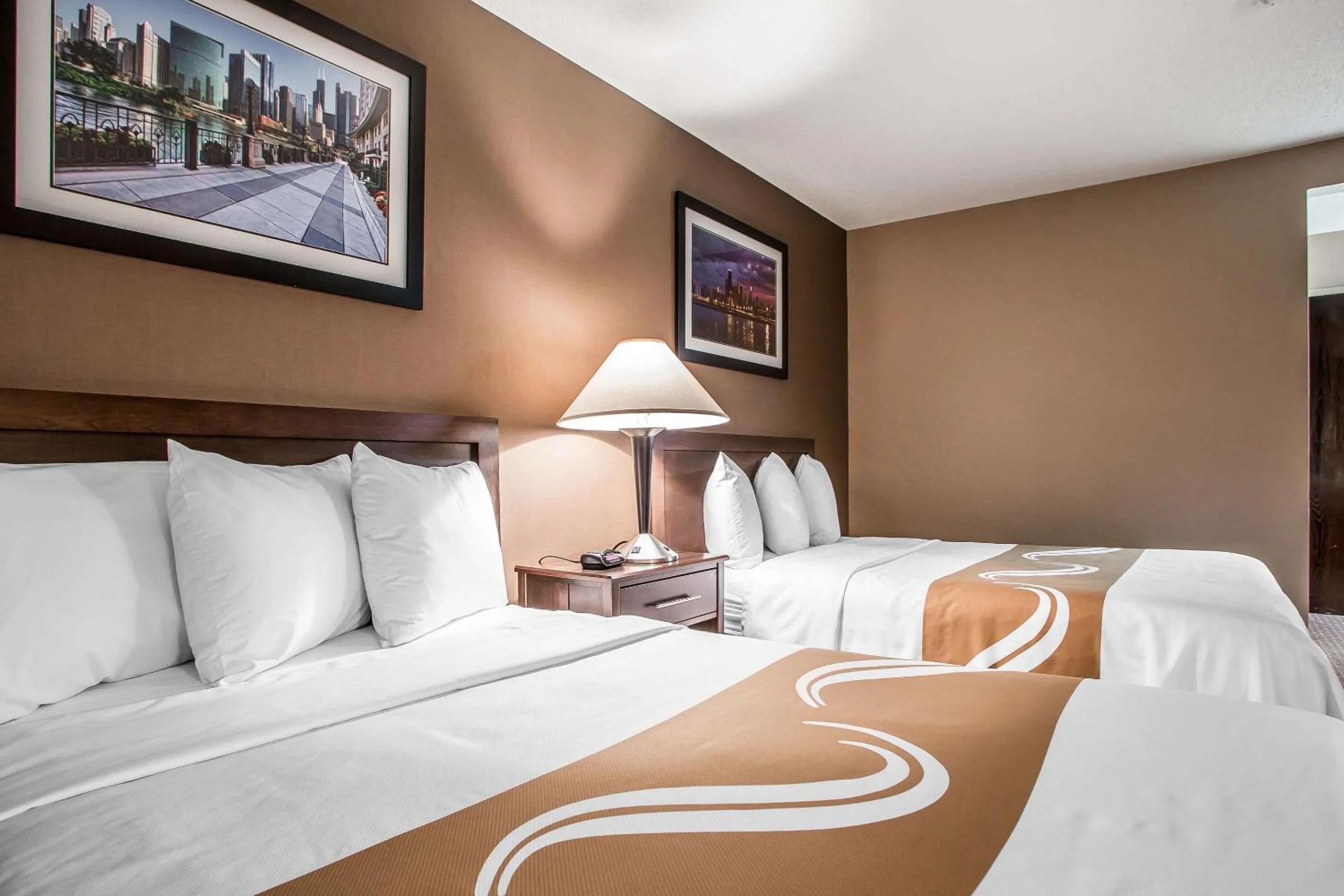 Double Room with Two Double Beds - Non-Smoking in Quality Inn Elgin I-90