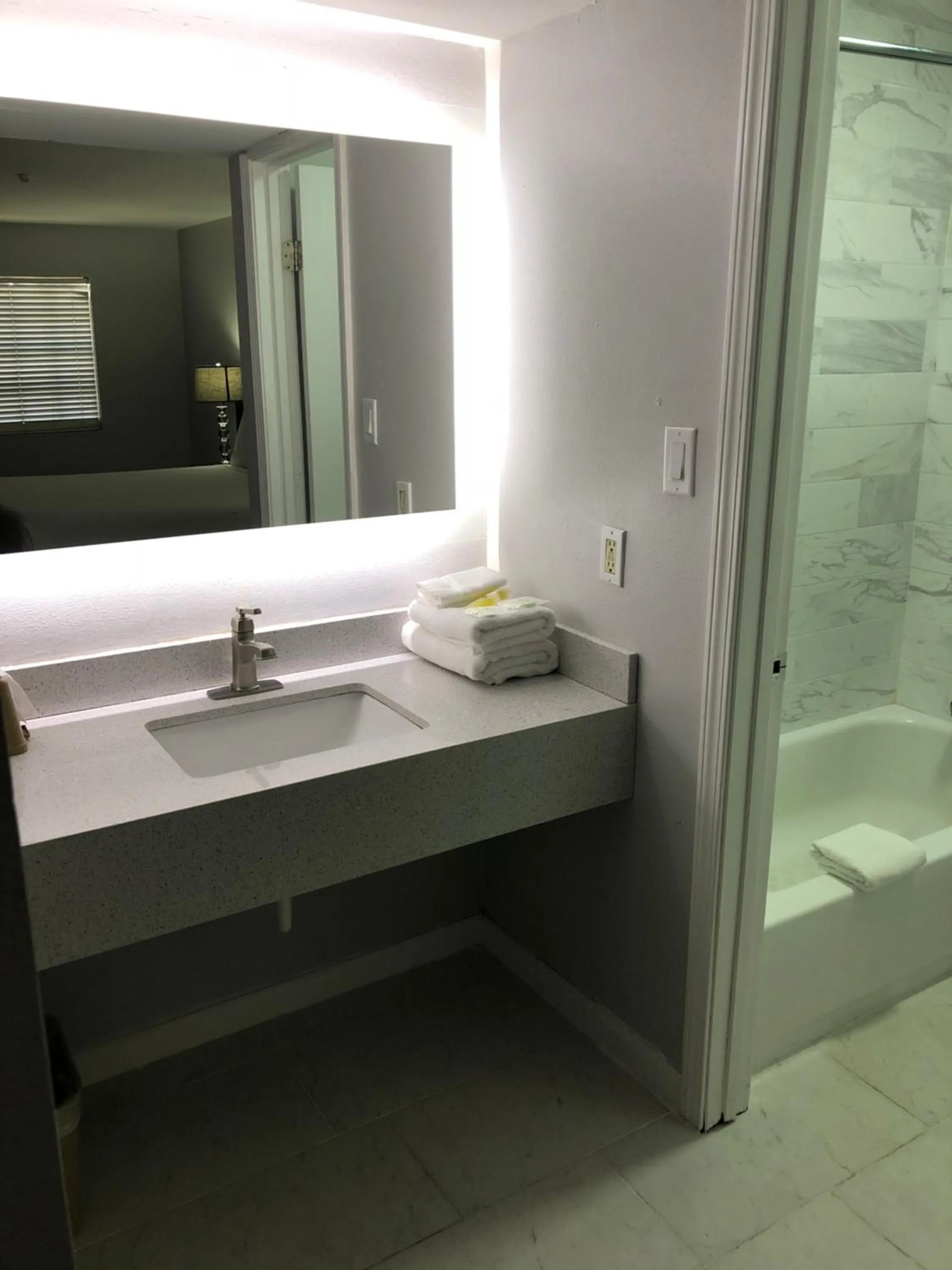 Double Room with Two Double Beds in Midtown Hotel New Orleans