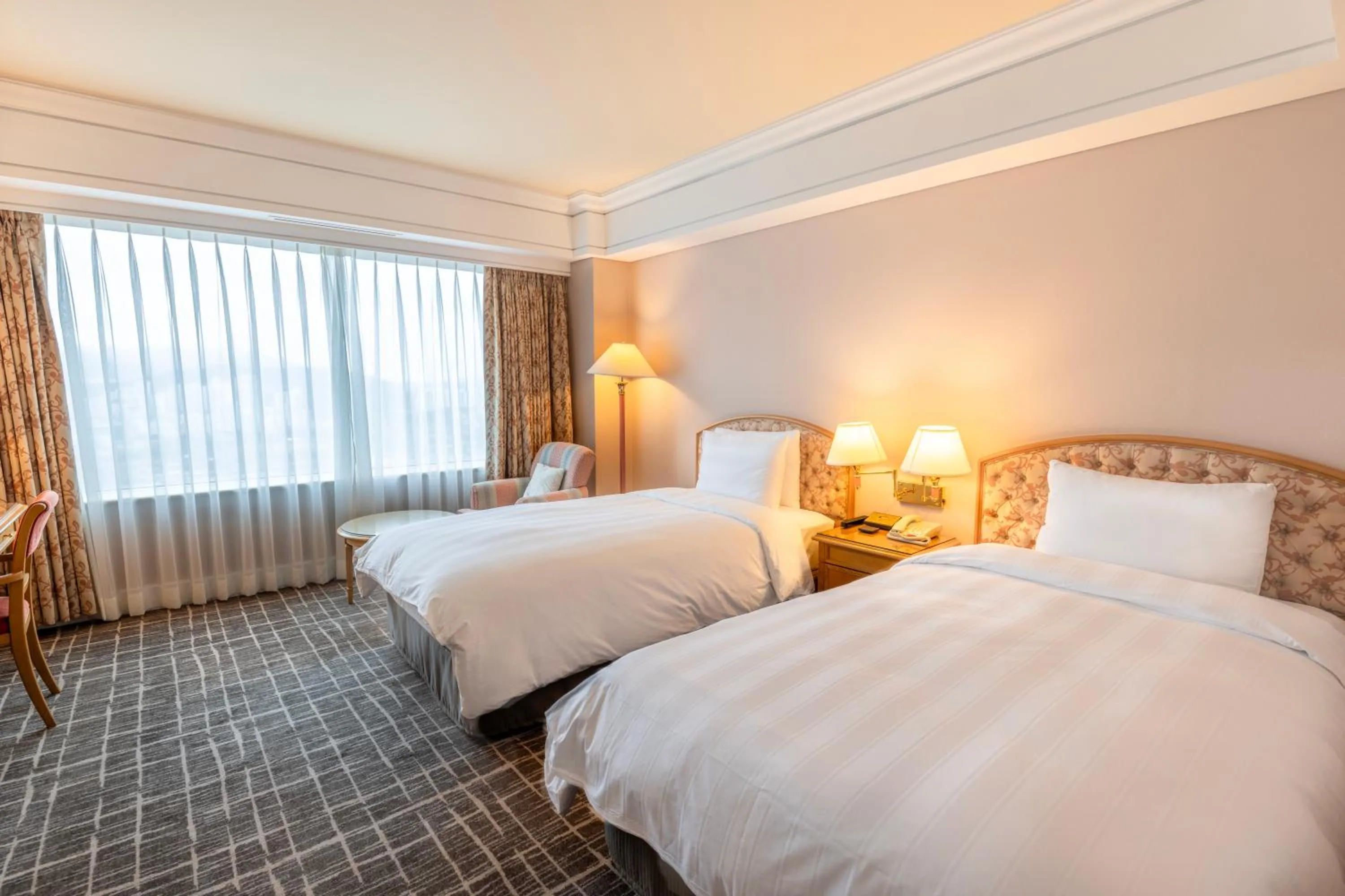 Superior Twin Room in Lotte Hotel Busan