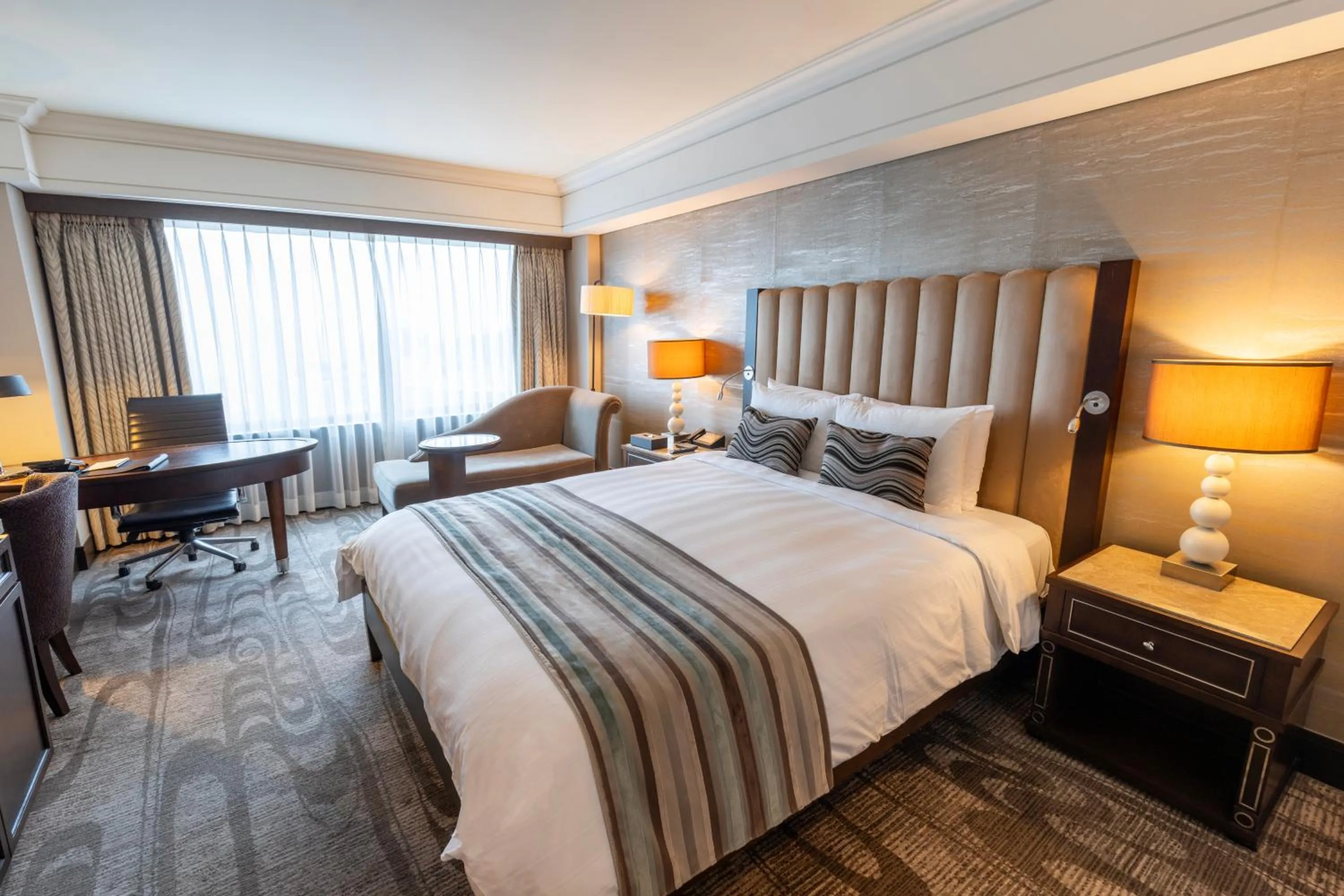 Junior Suite King Double with swimming pool, fitness, sauna access for 2pax in Lotte Hotel Busan