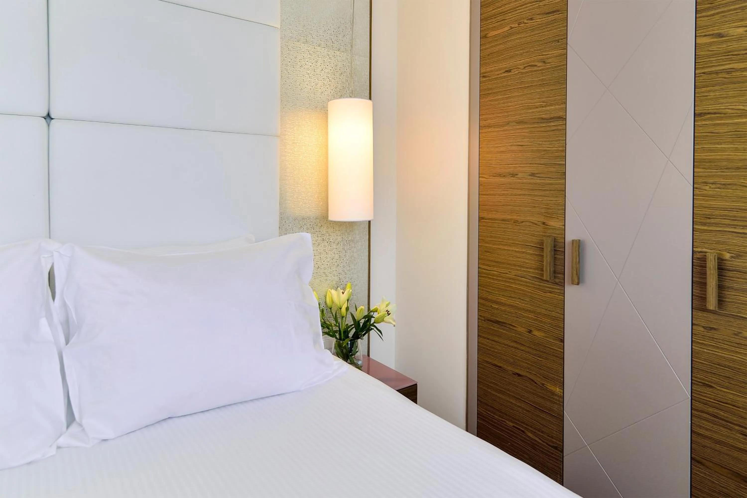 Suite-1 Bedrm-Historical City Vw-Balcony in Belgrade Art Hotel, a member of Radisson Individuals