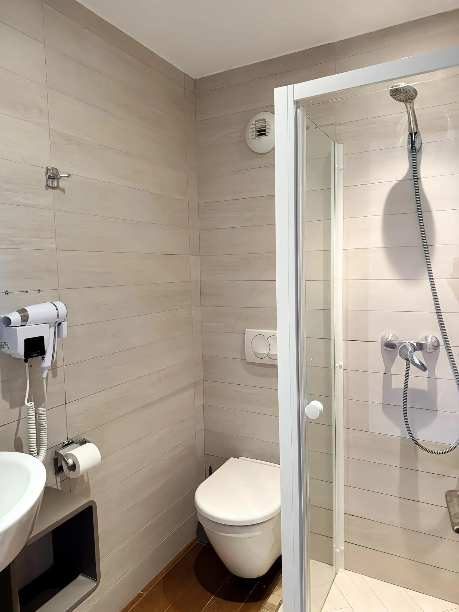 Triple Room - Pool Side in Hôtel Thalassa