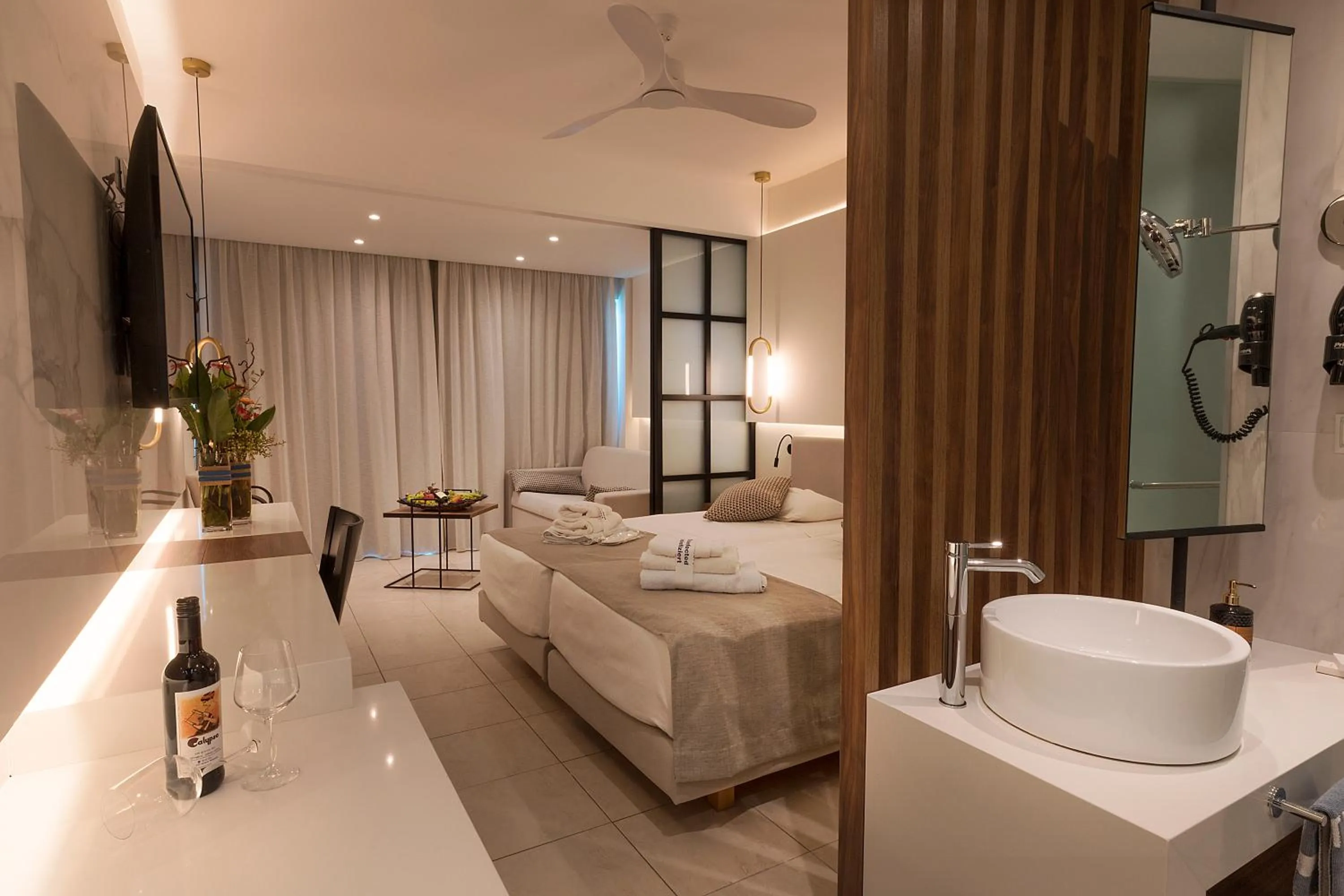 Deluxe Double or Twin Room with Garden View in Calypso Beach