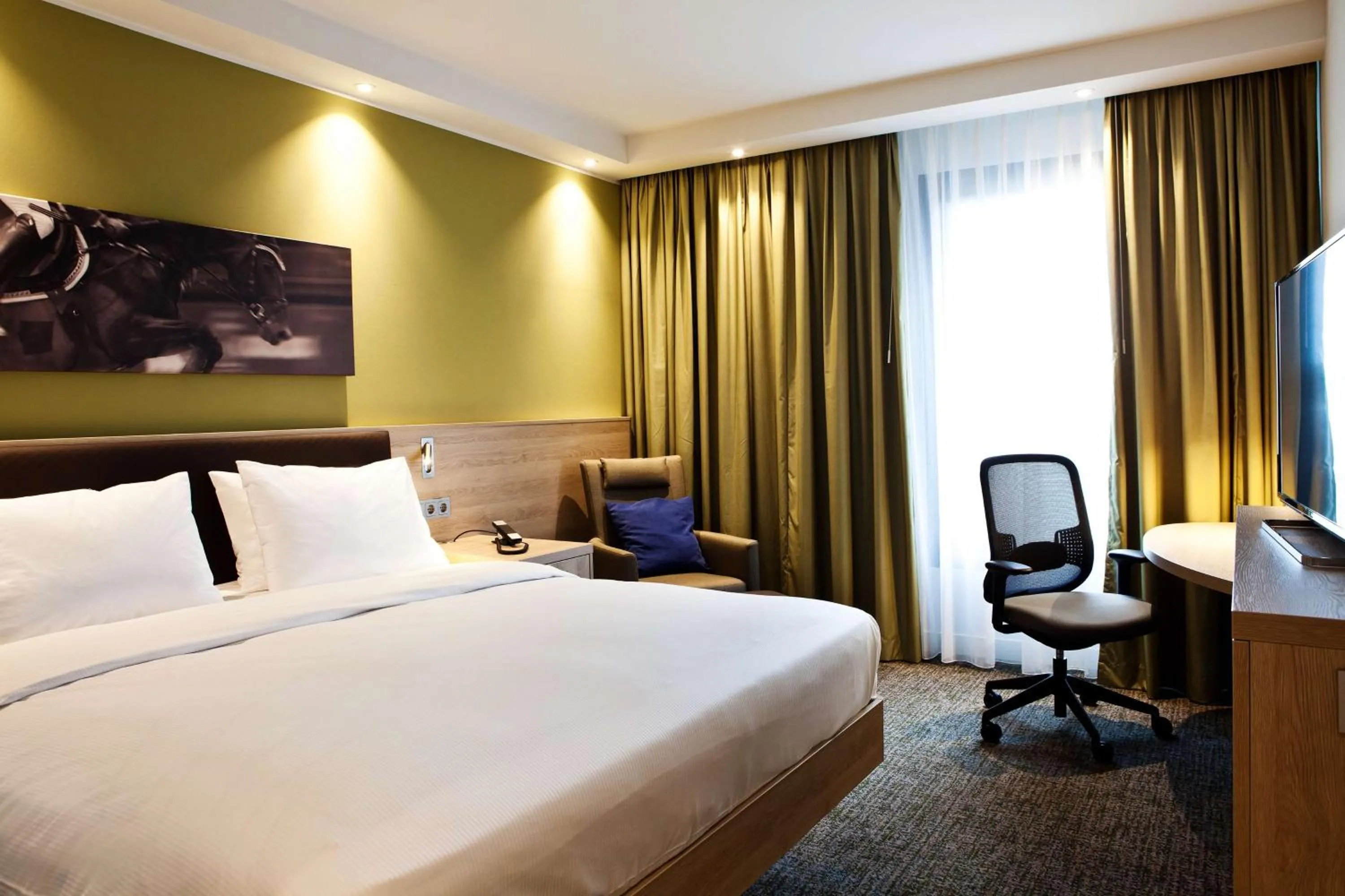 King Room - single occupancy in Hampton By Hilton Aachen Tivoli