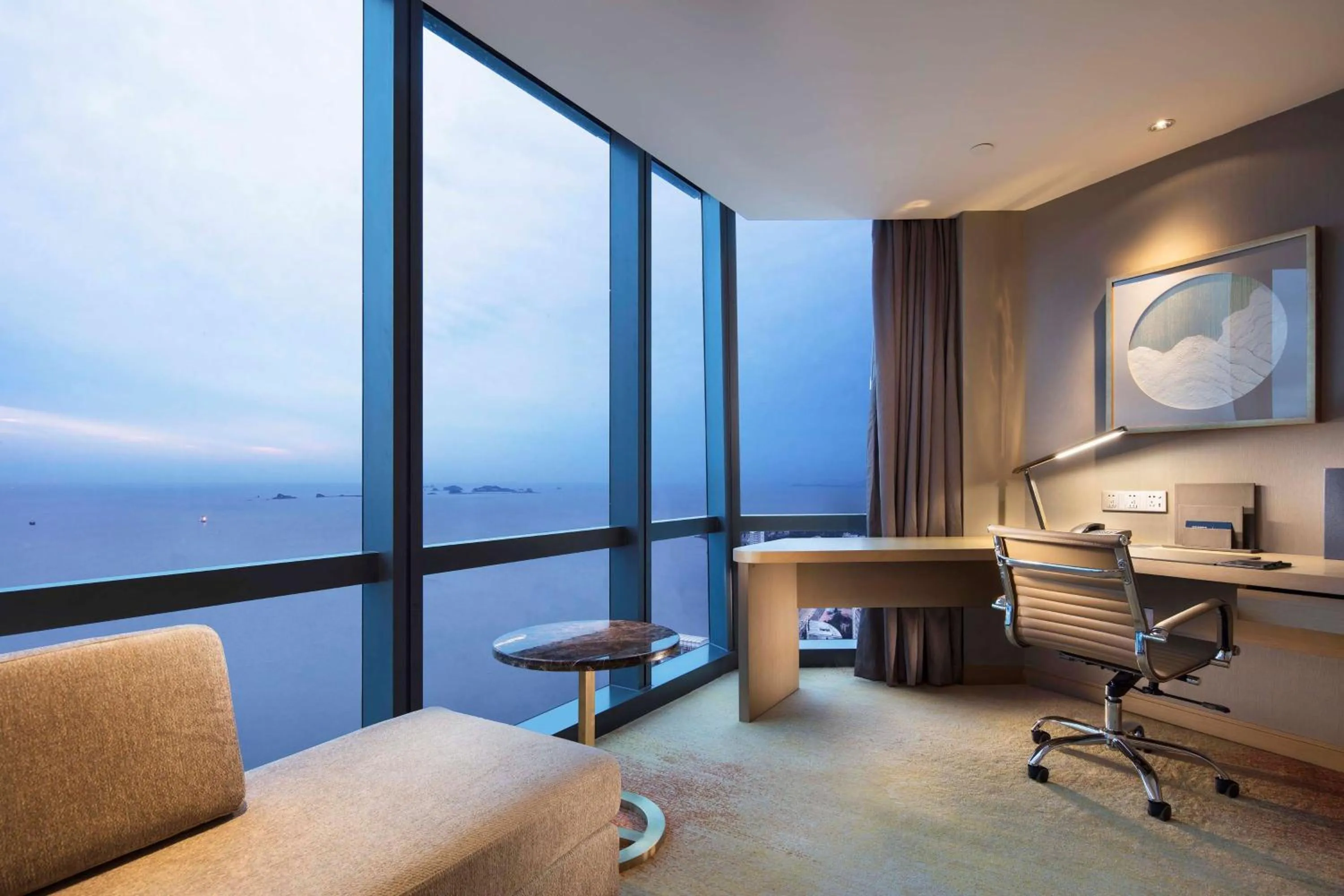 Executive Corner King Room in Hilton Yantai