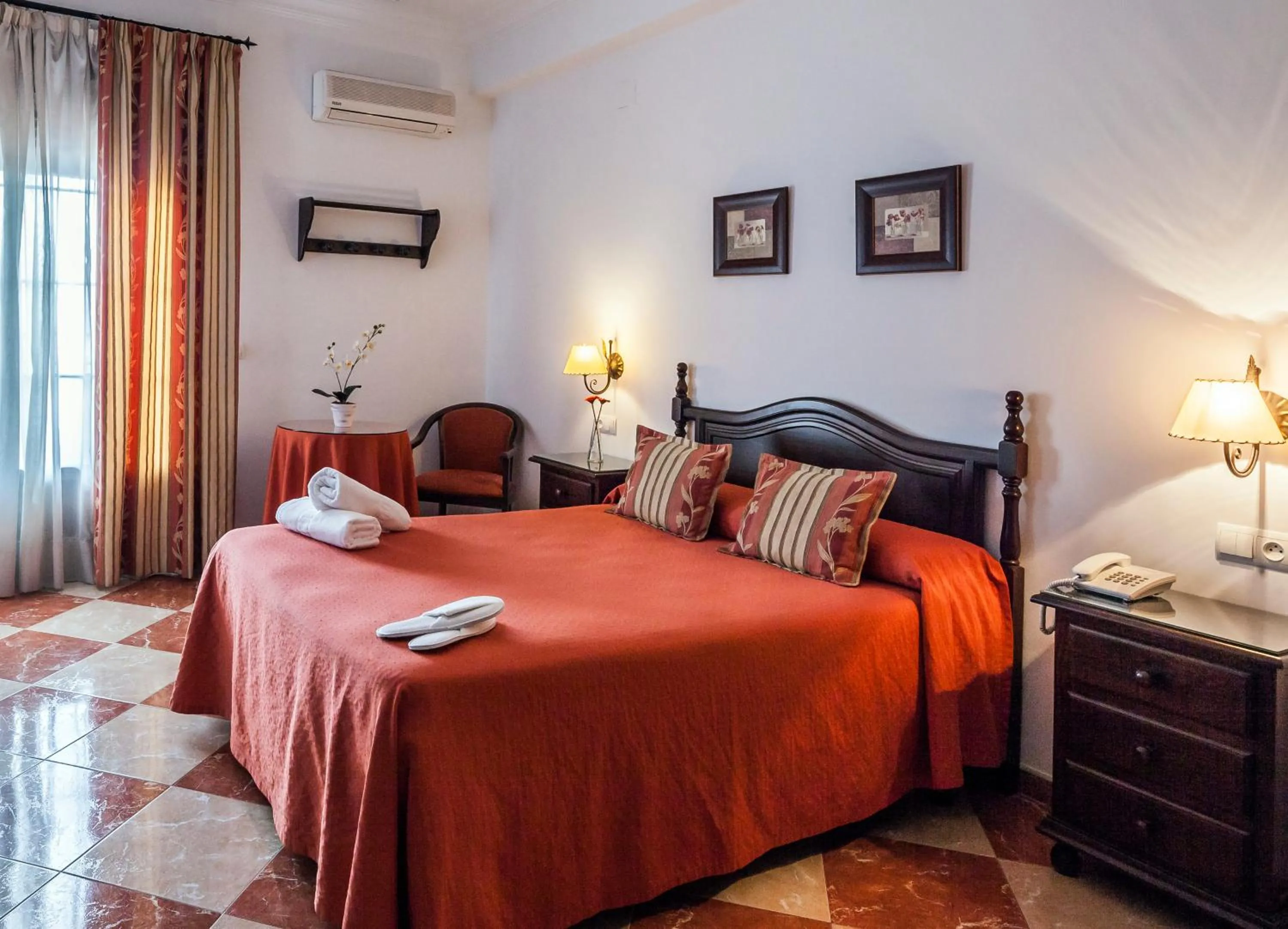 Superior Double or Twin Room in Hotel El Molino