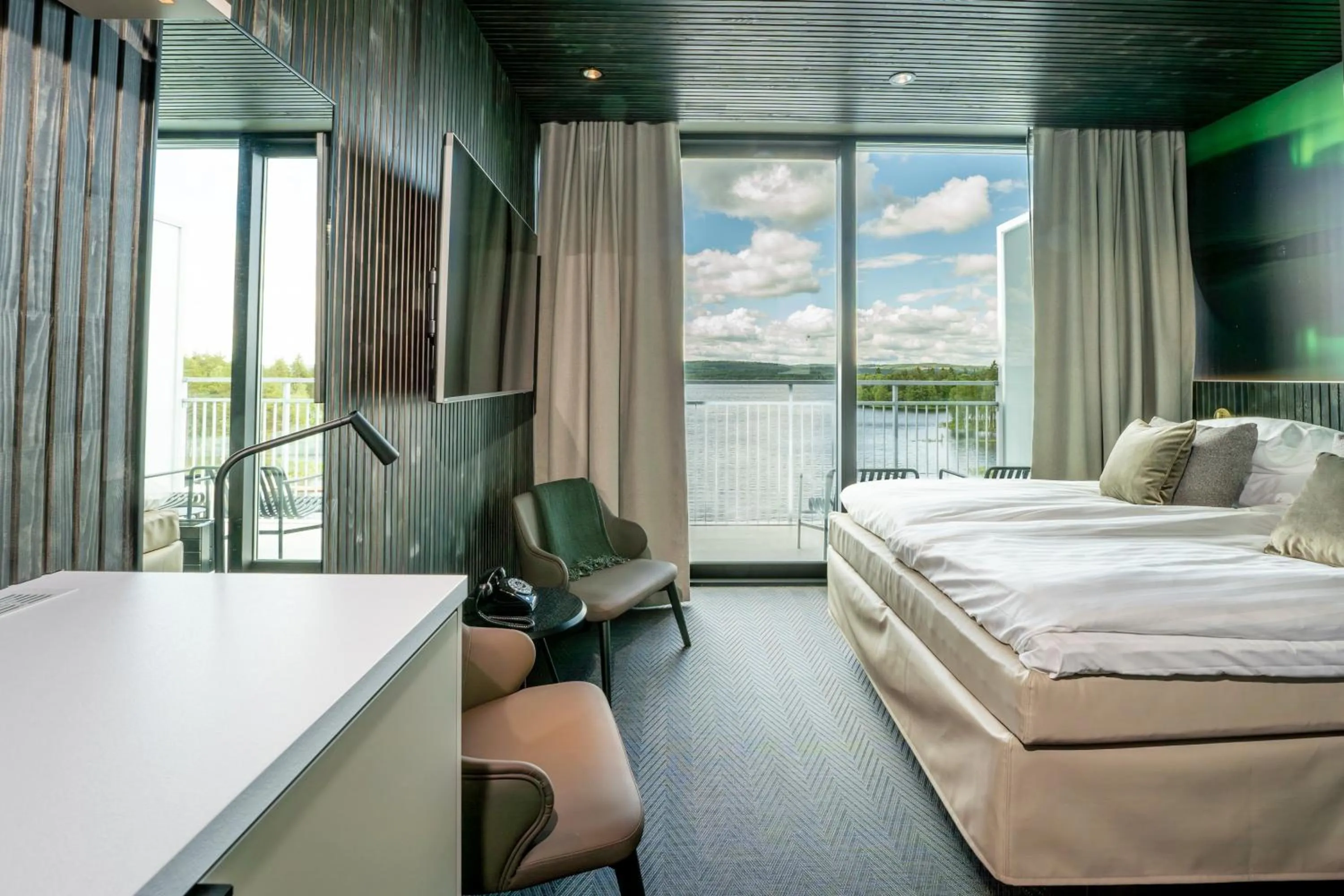 Double Room in Break Sokos Hotel Bomba