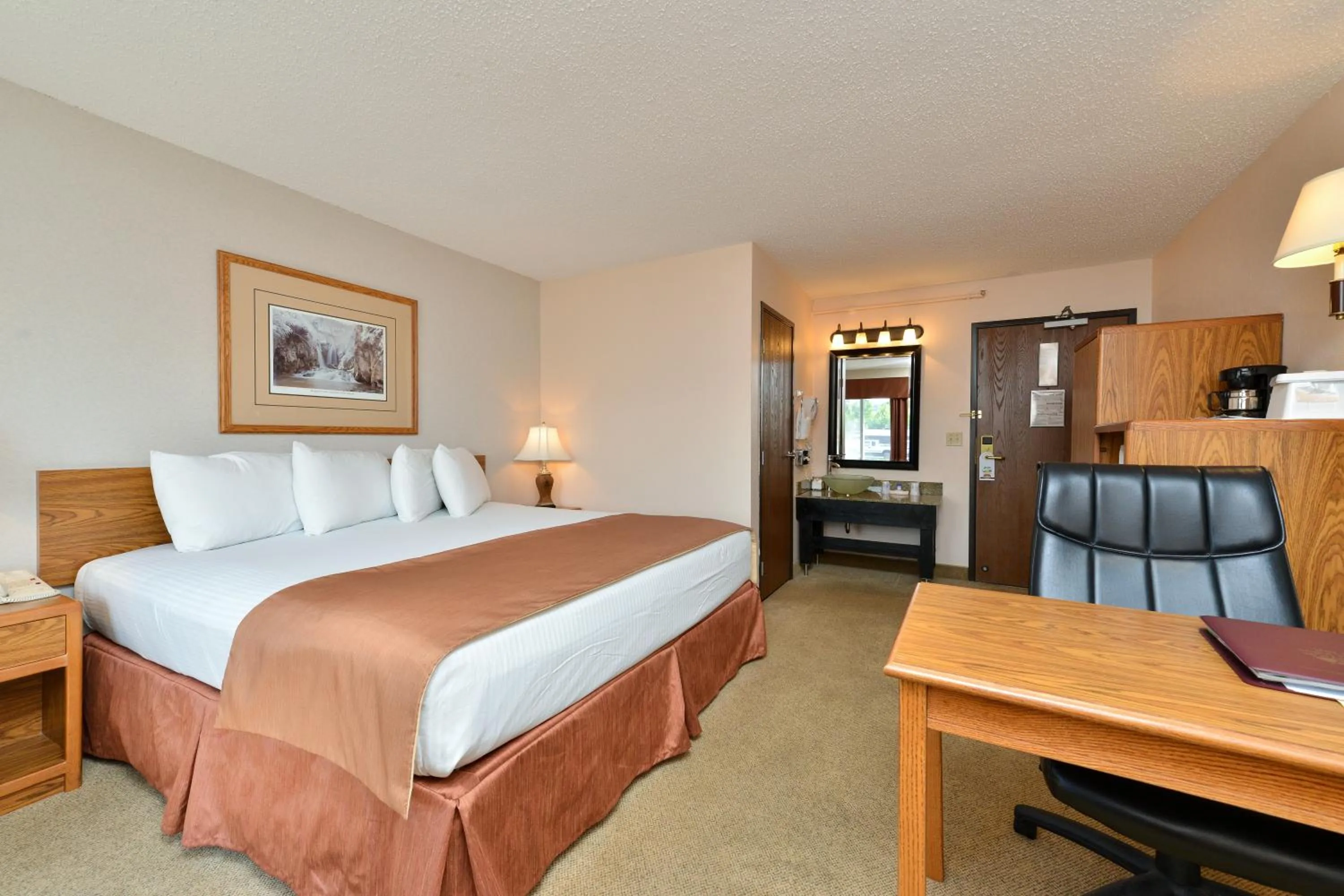 King Room - Non-Smoking in Super 8 by Wyndham Rapid City