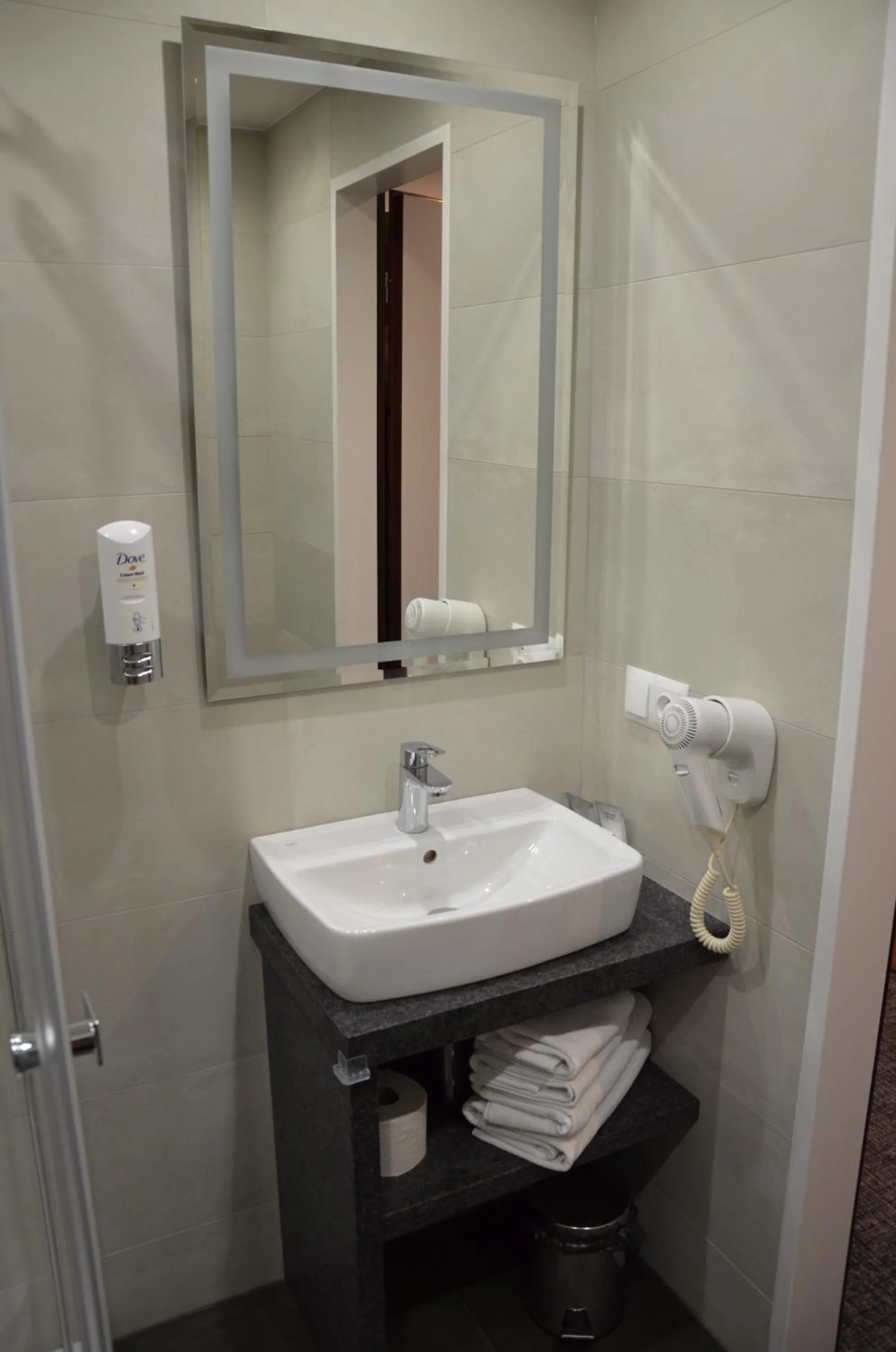 Single Room in Hotel Sport