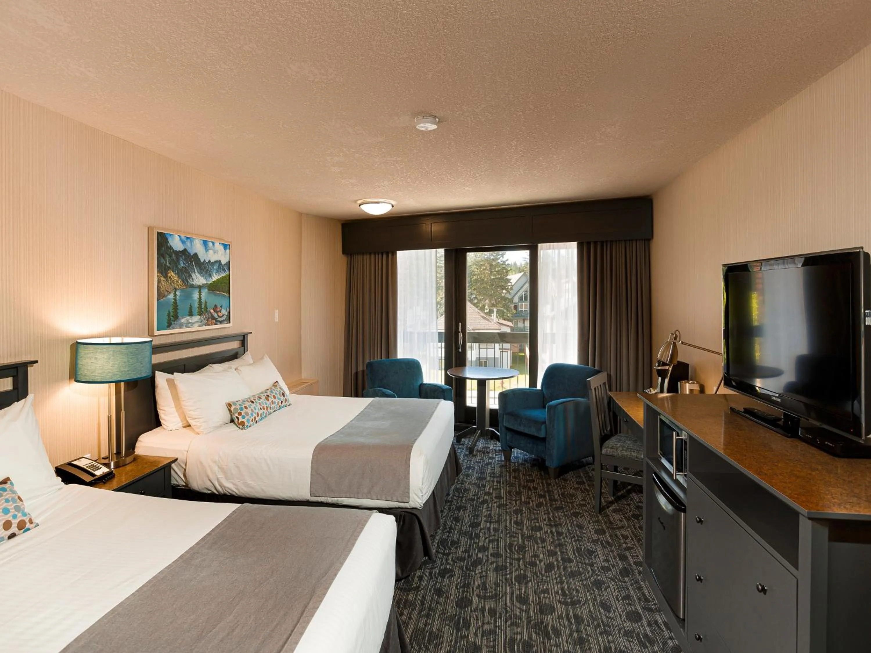 Superior Queen Room with Two Queen Beds in High Country Inn
