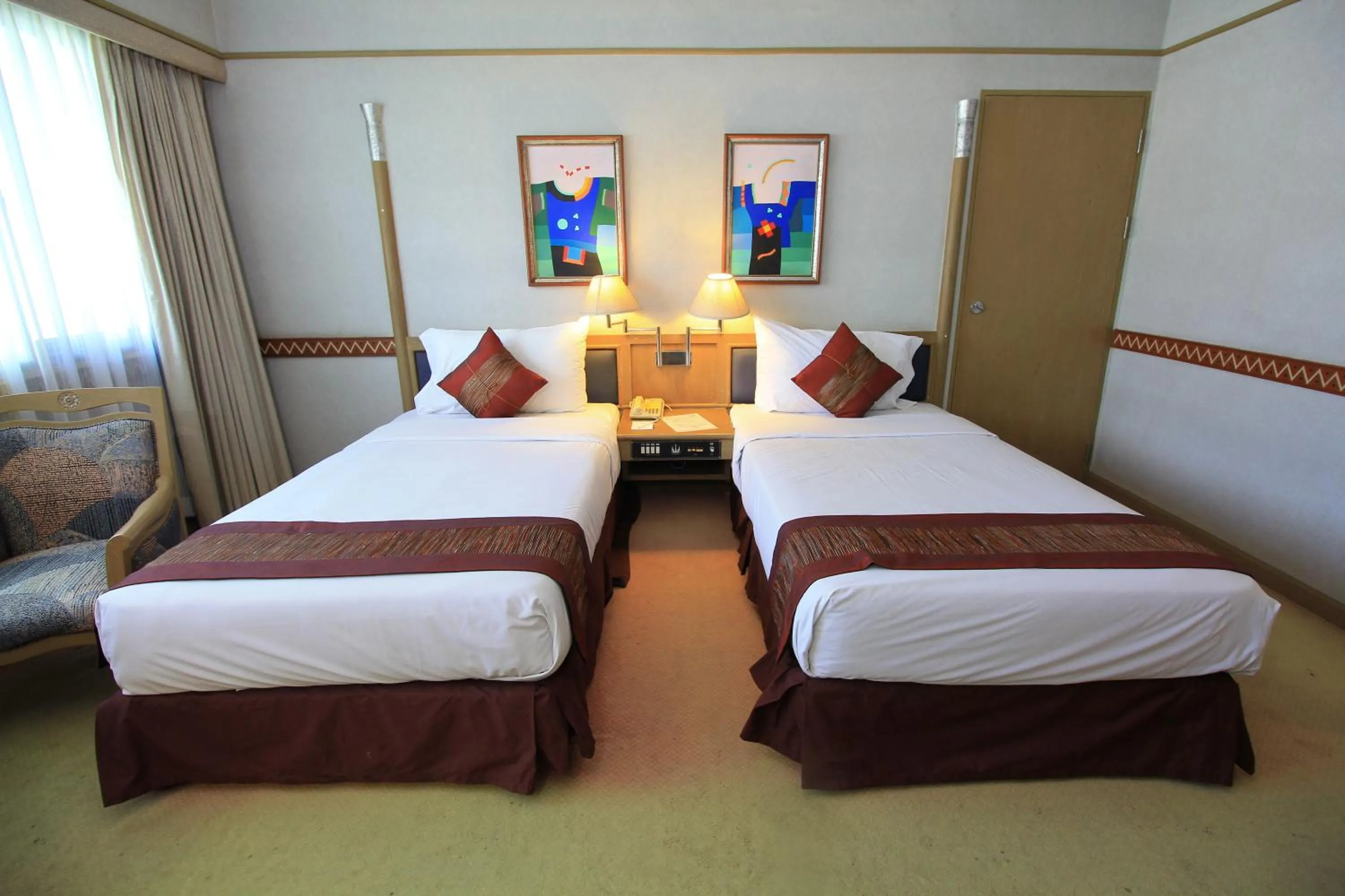 Deluxe Twin Room in Chiang Mai Hill Hotel