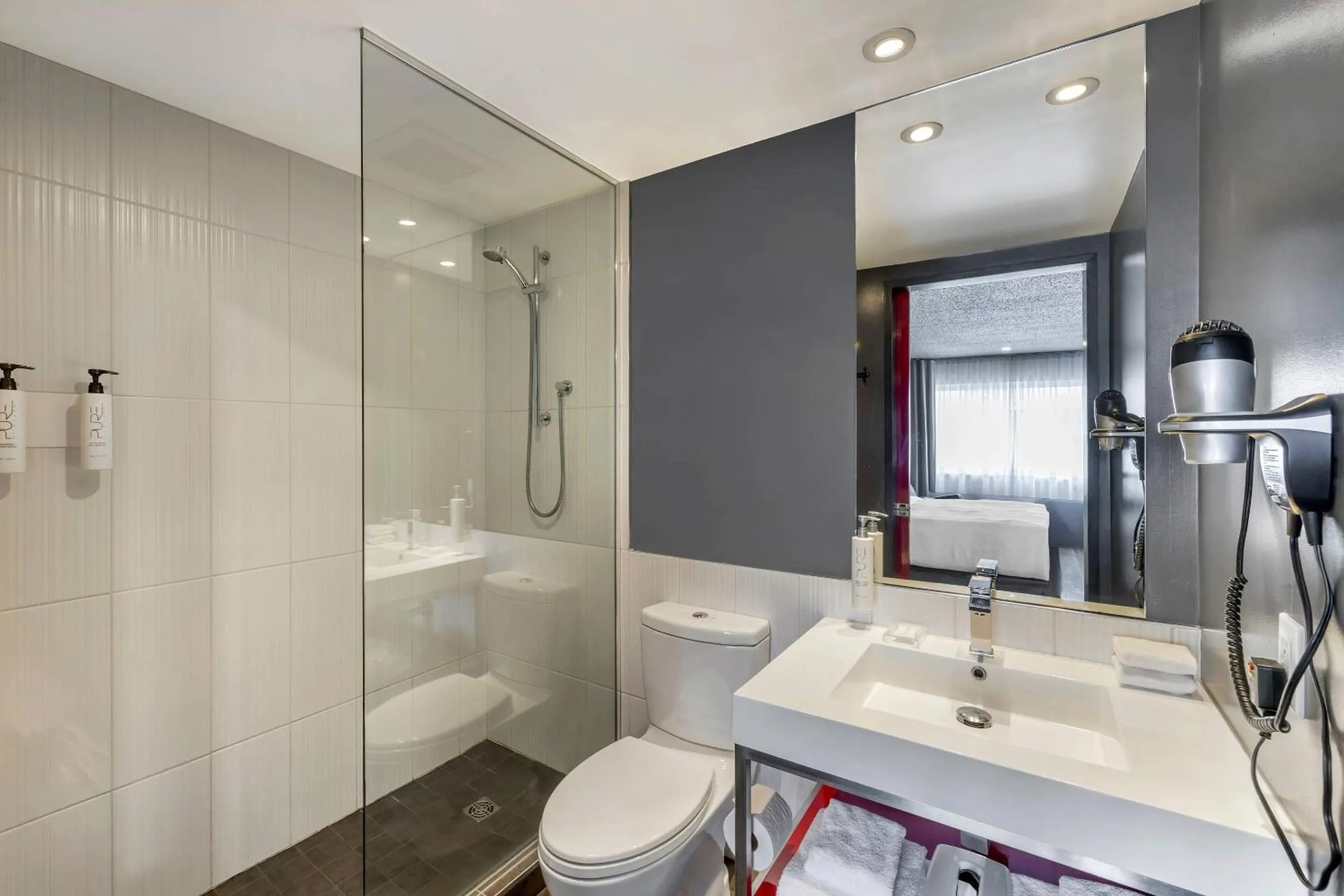 Standard King Room - Non-Smoking  in Hotel Quartier, an Ascend Collection Hotel