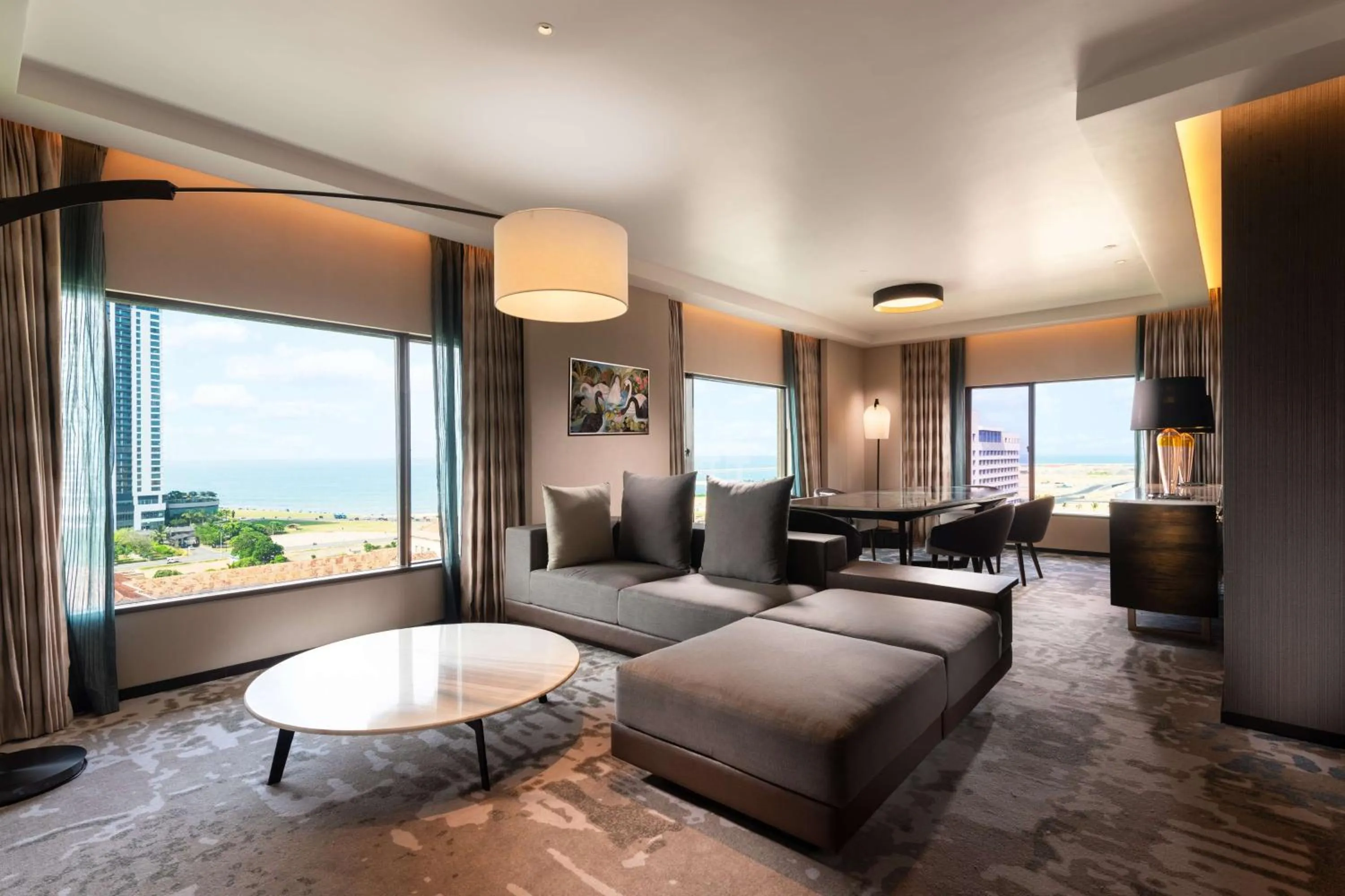 Deluxe King Suite with Sea View in Hilton Colombo Hotel