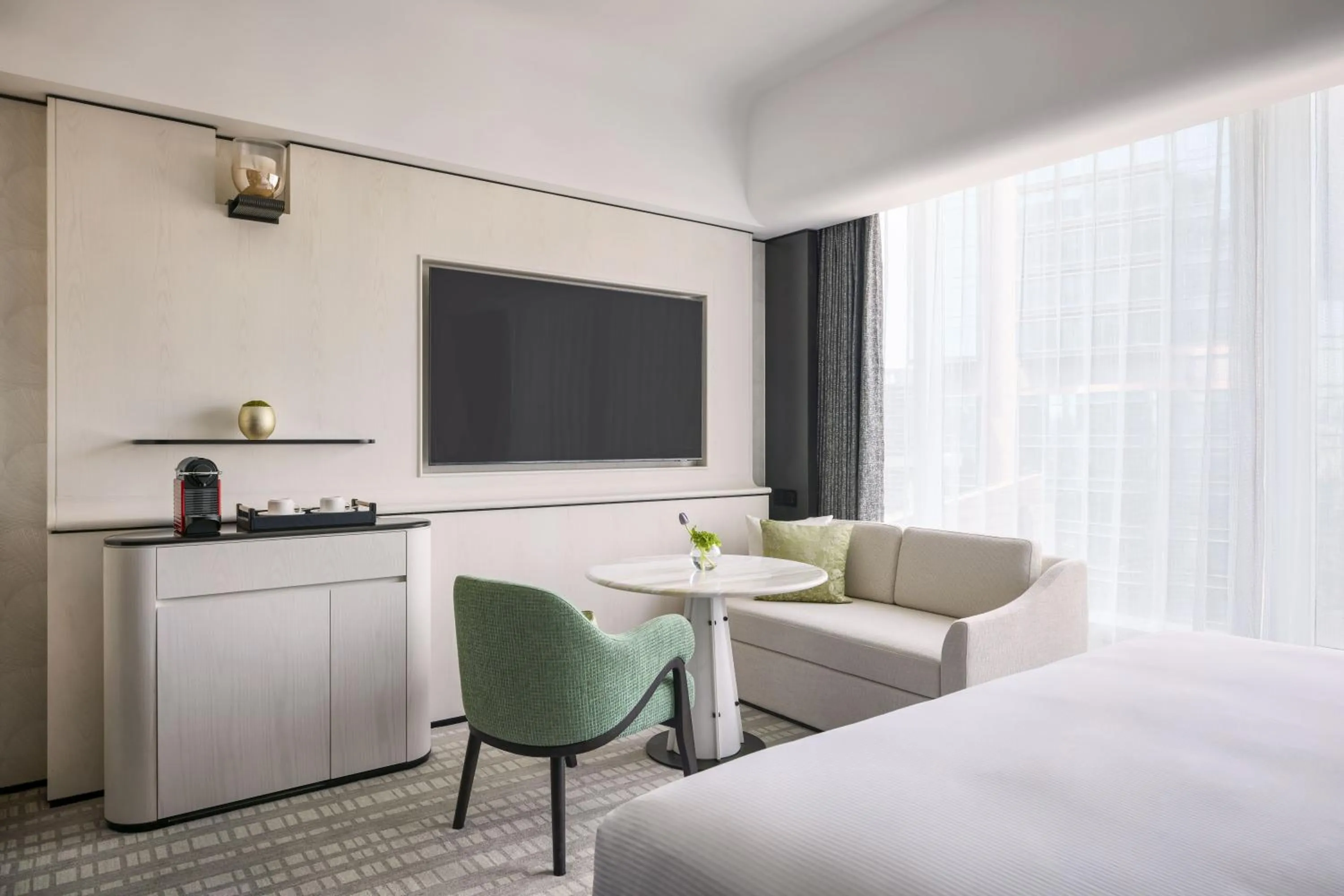 King Guest Room in Hilton Shanghai City Center