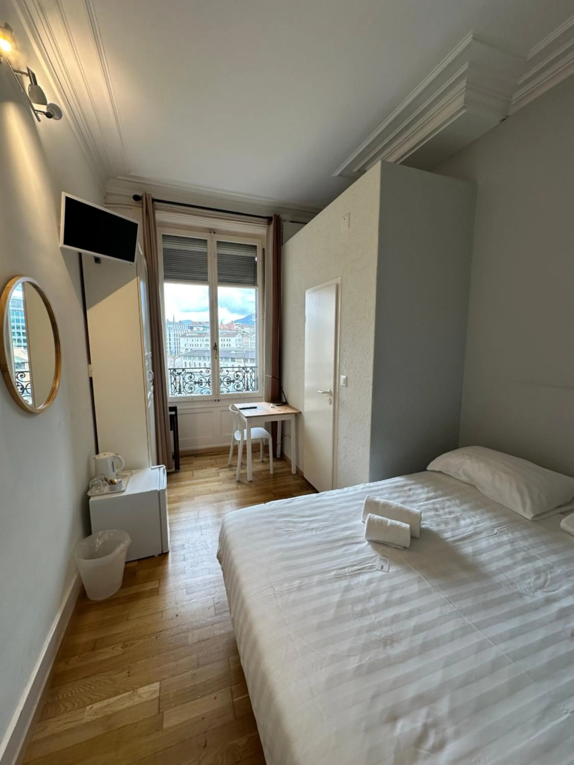 Single Room in Hotel des Tourelles