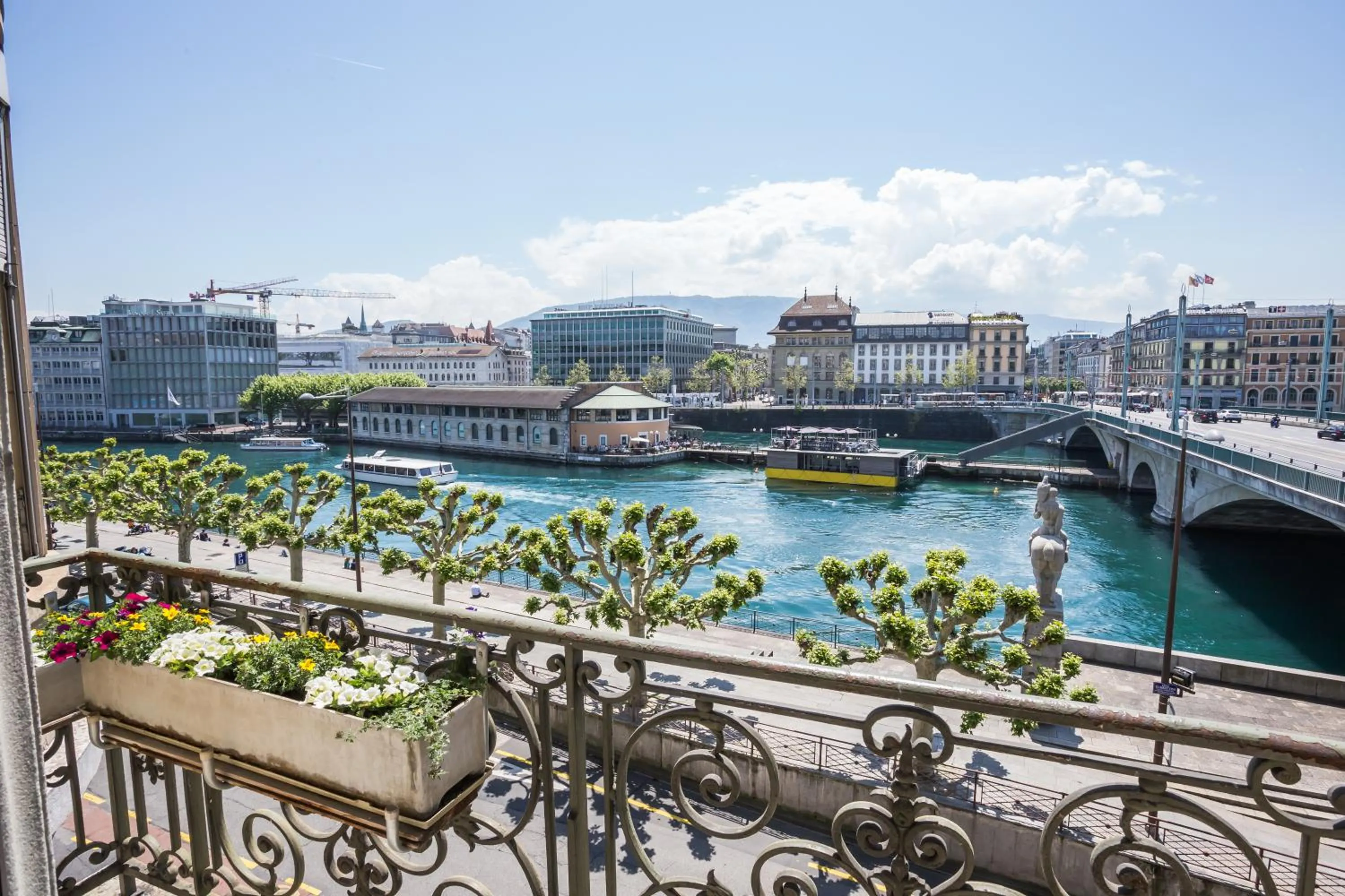 Double Room in Hotel des Tourelles