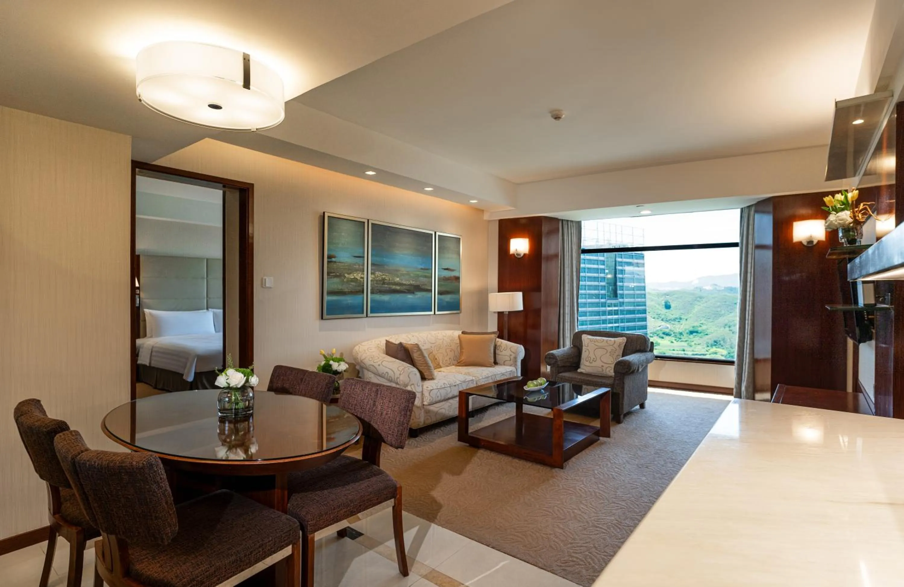 Executive King Suite Room with Club Benefits in Shangri-La Shenzhen