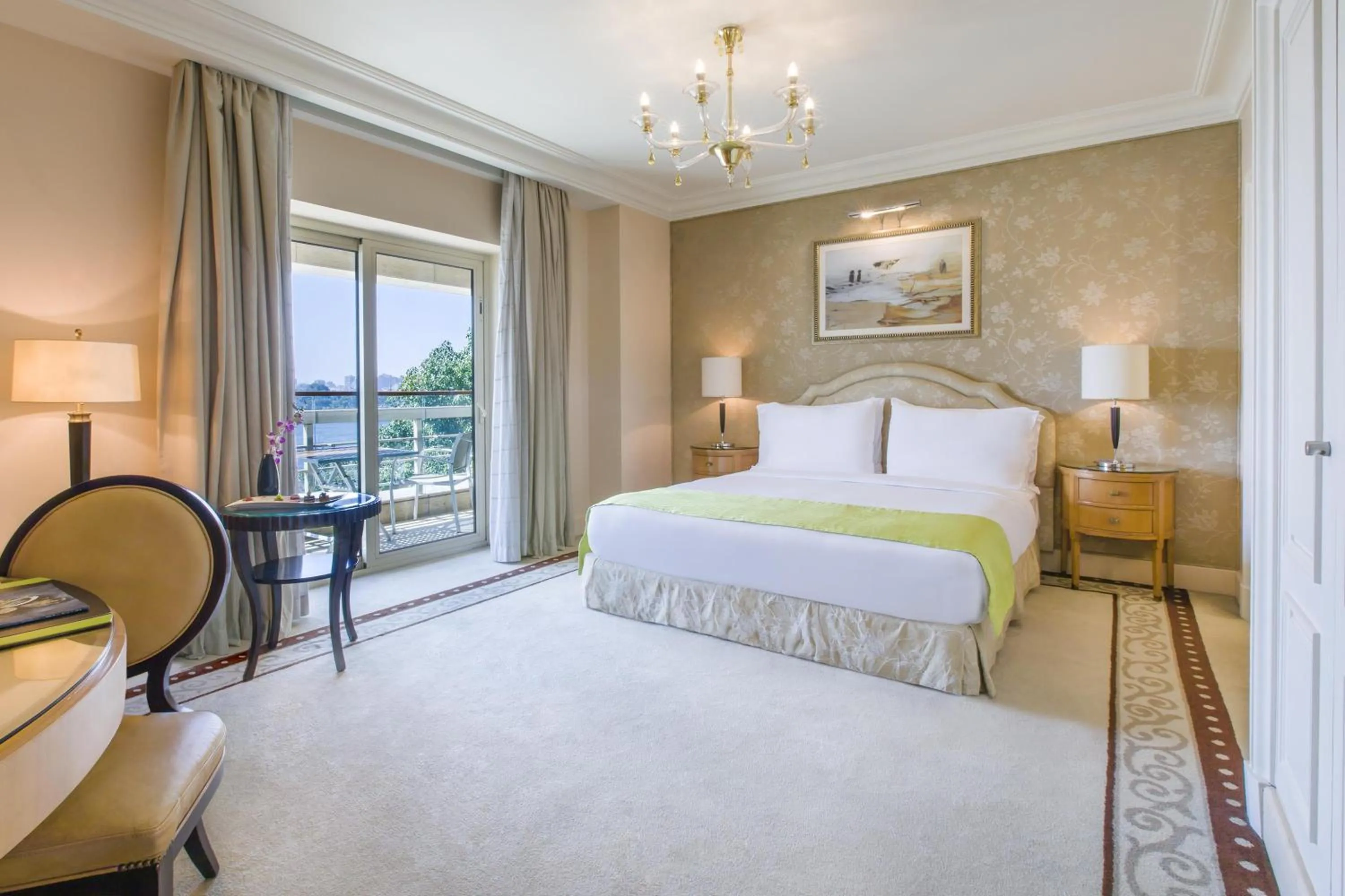 Nile Deluxe Room Queen Bed  in Kempinski Nile Hotel, Cairo