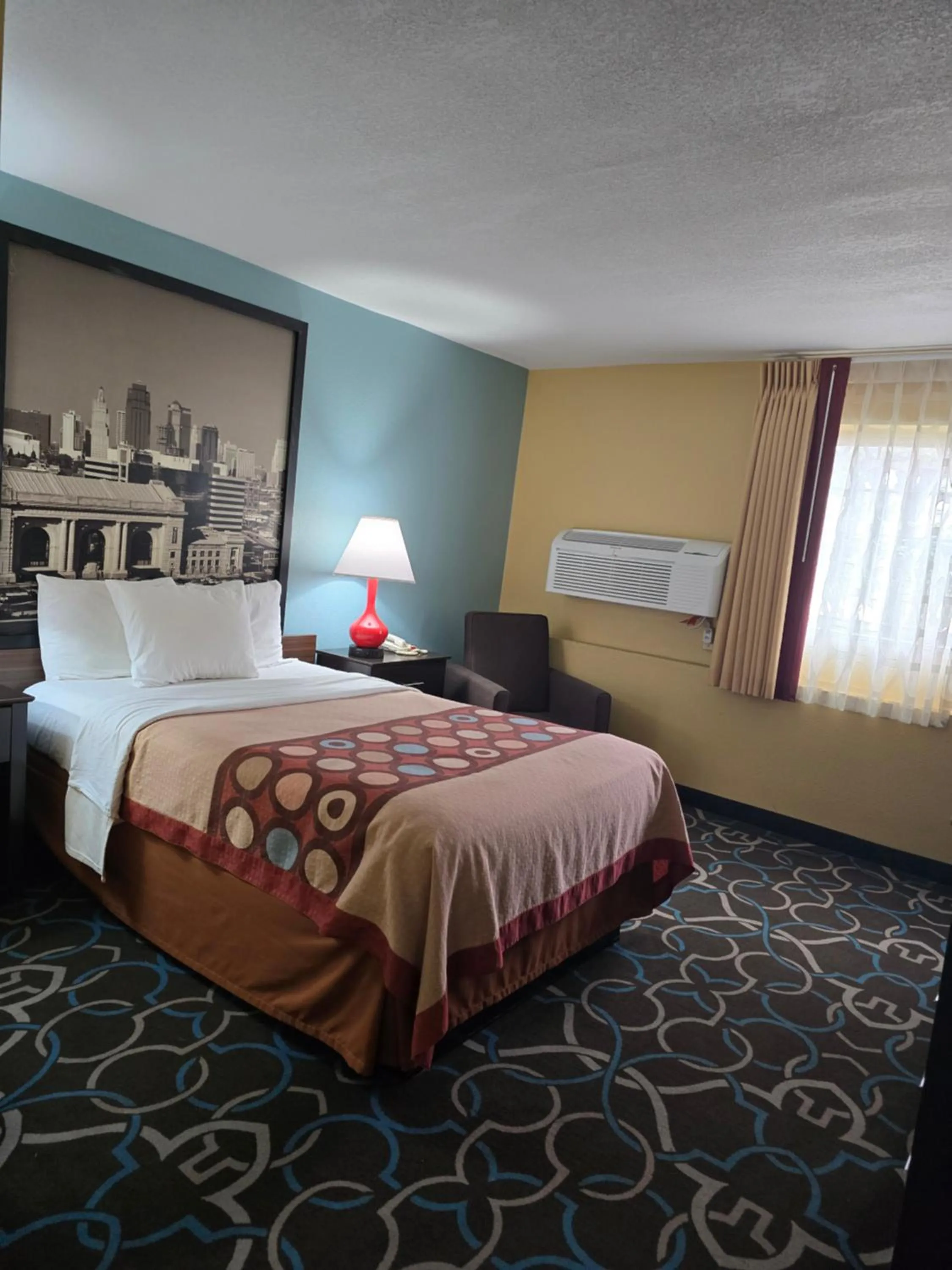 Double Room - Mobility Access/Non-Smoking in Super 8 by Wyndham Kansas City