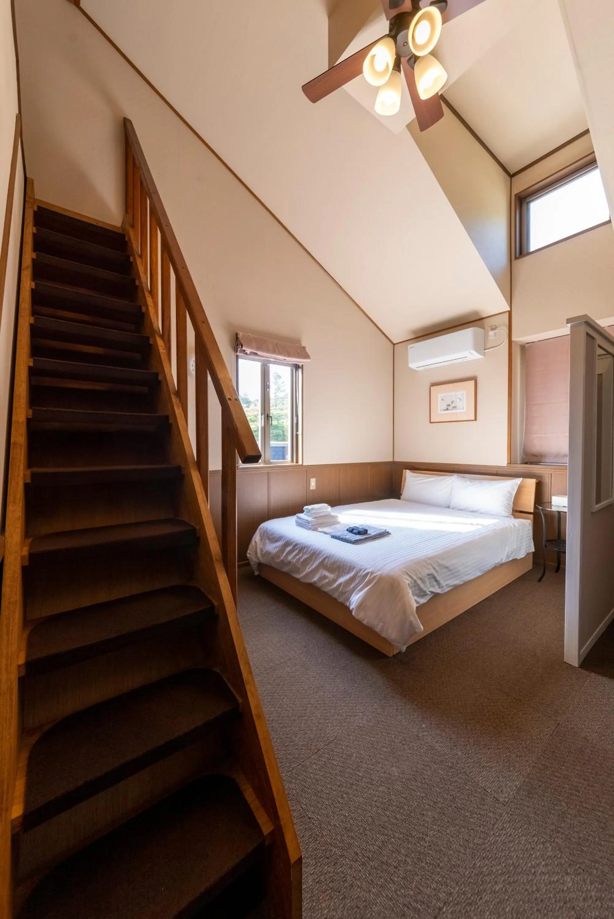 Deluxe Twin Room in ETAVIA Yufuin Kinrinko