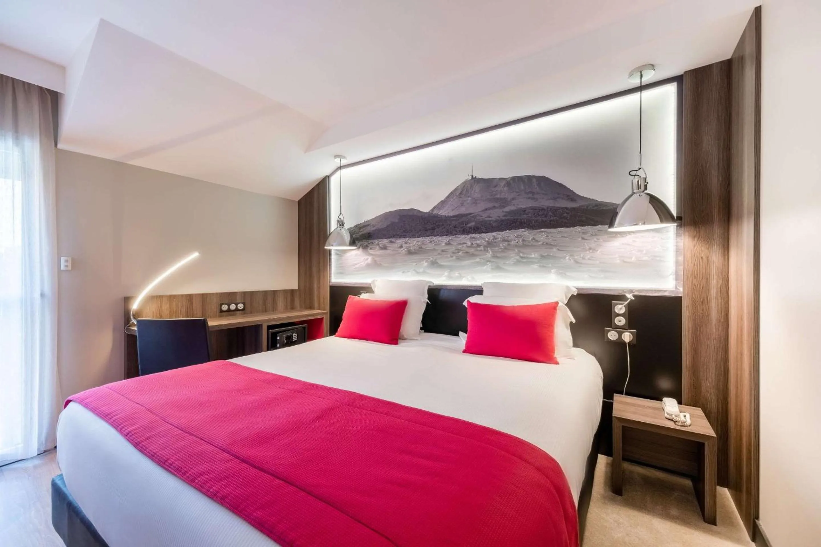 Superior Double Room in Quality Hotel Clermont Kennedy