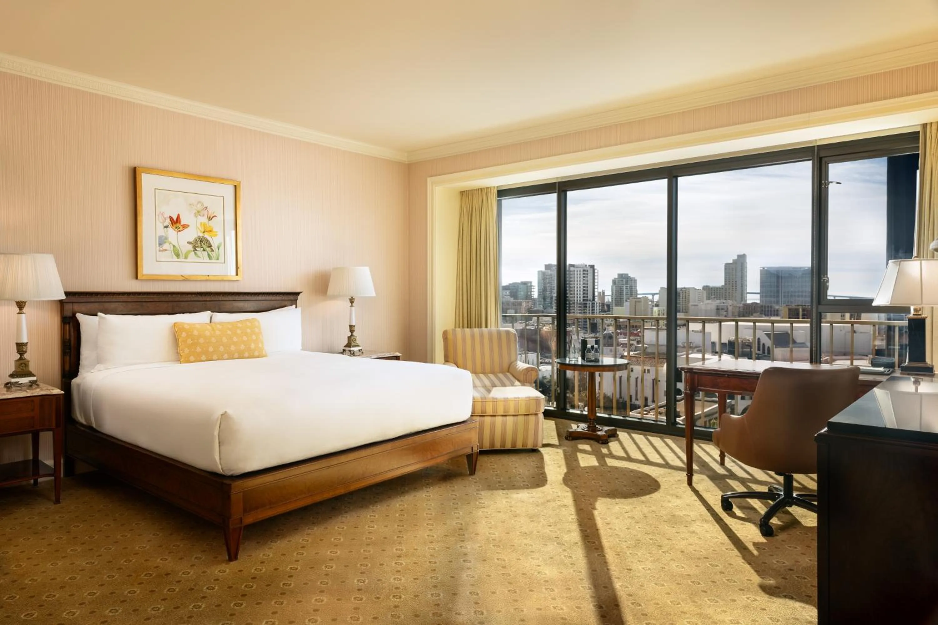 Deluxe King Room in The Westgate Hotel