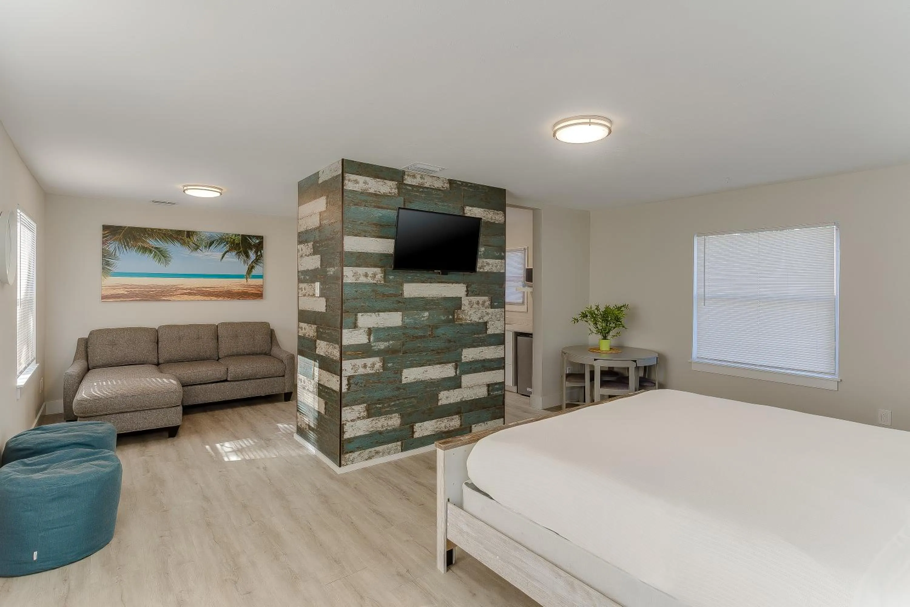 King Studio with Sofa Bed in Drift Hotel