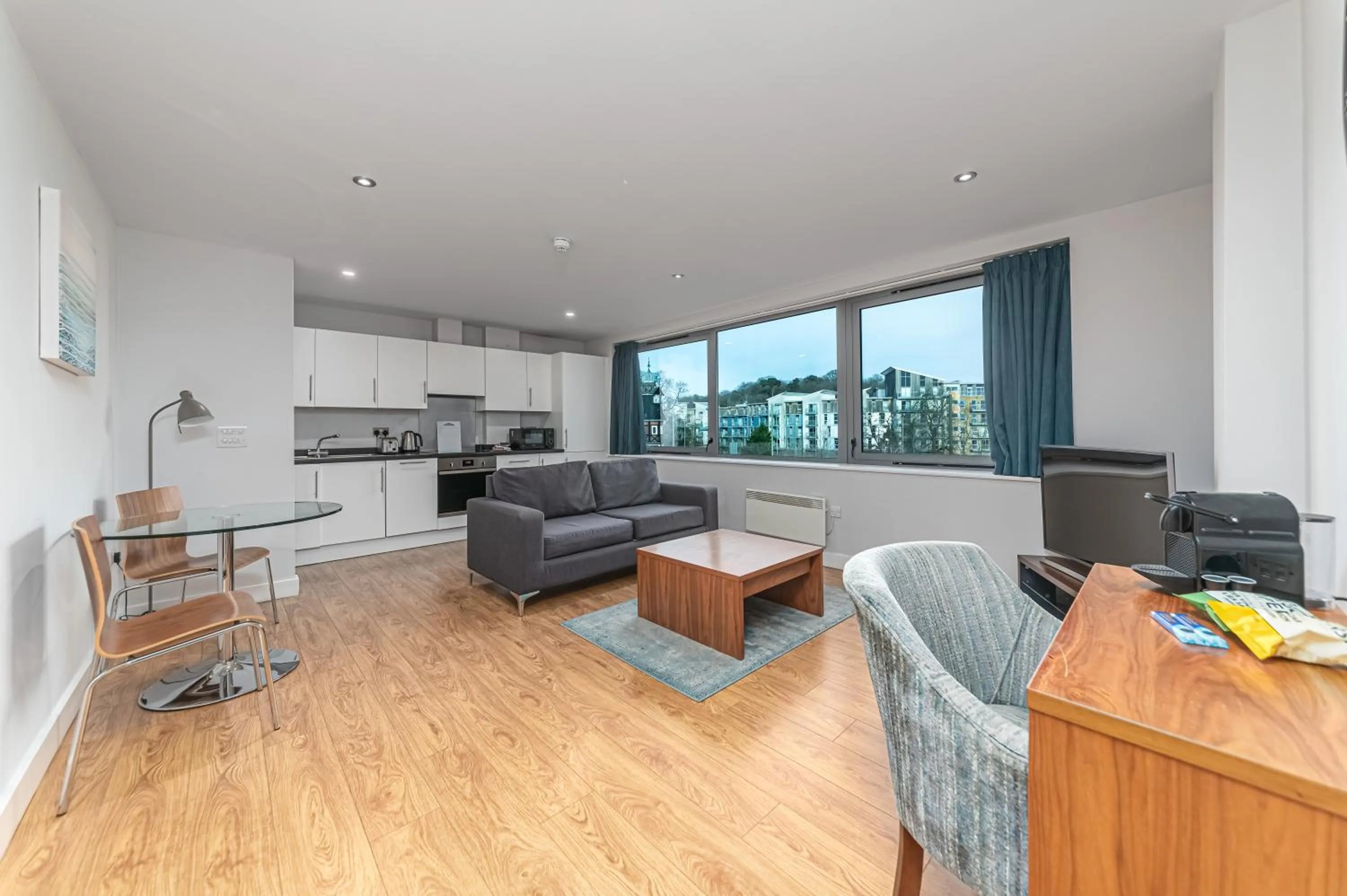 One-Bedroom Apartment in HQ Aparthotel Farnborough