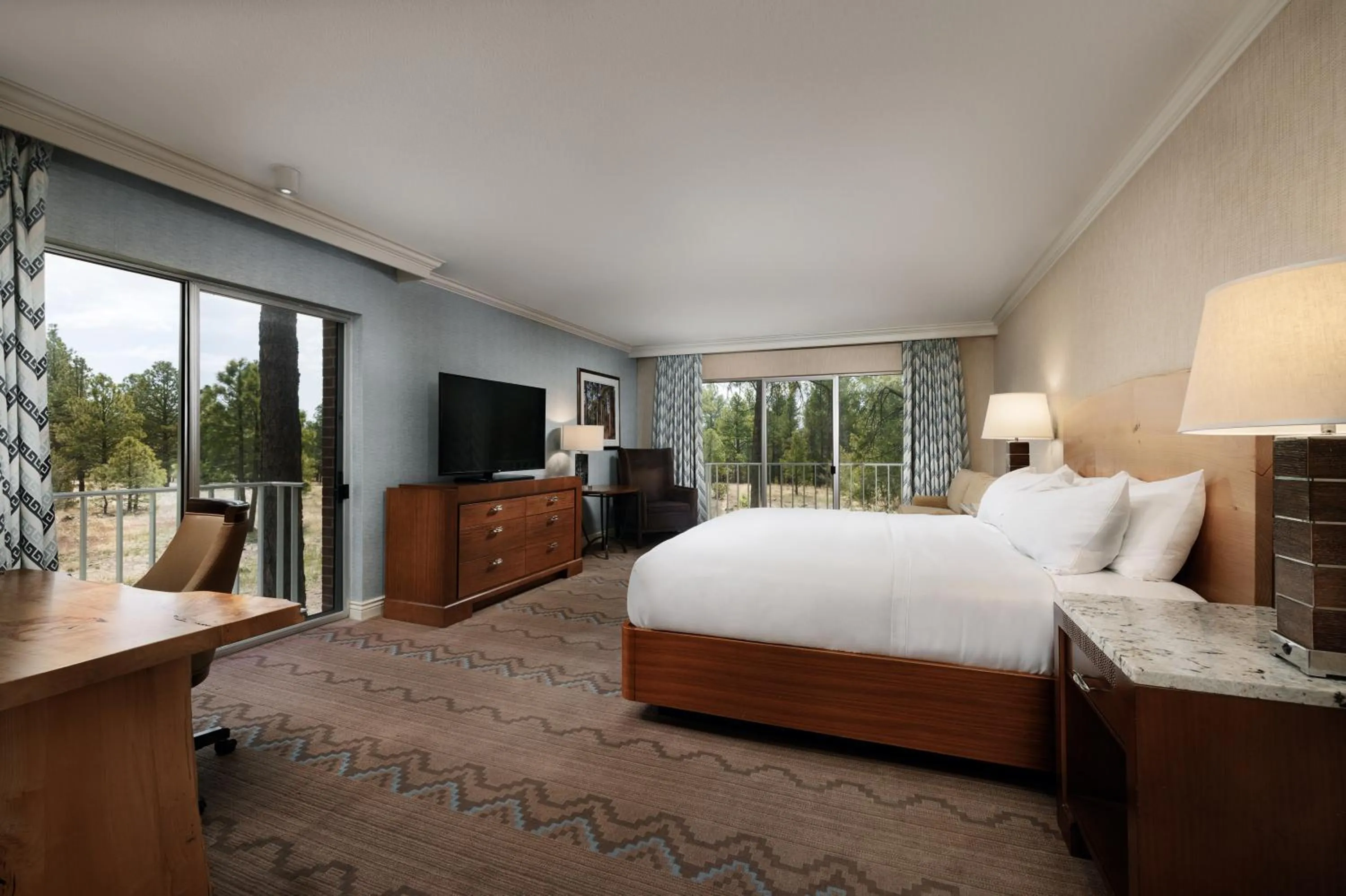 Grand 1 King Bed in Little America Hotel Flagstaff