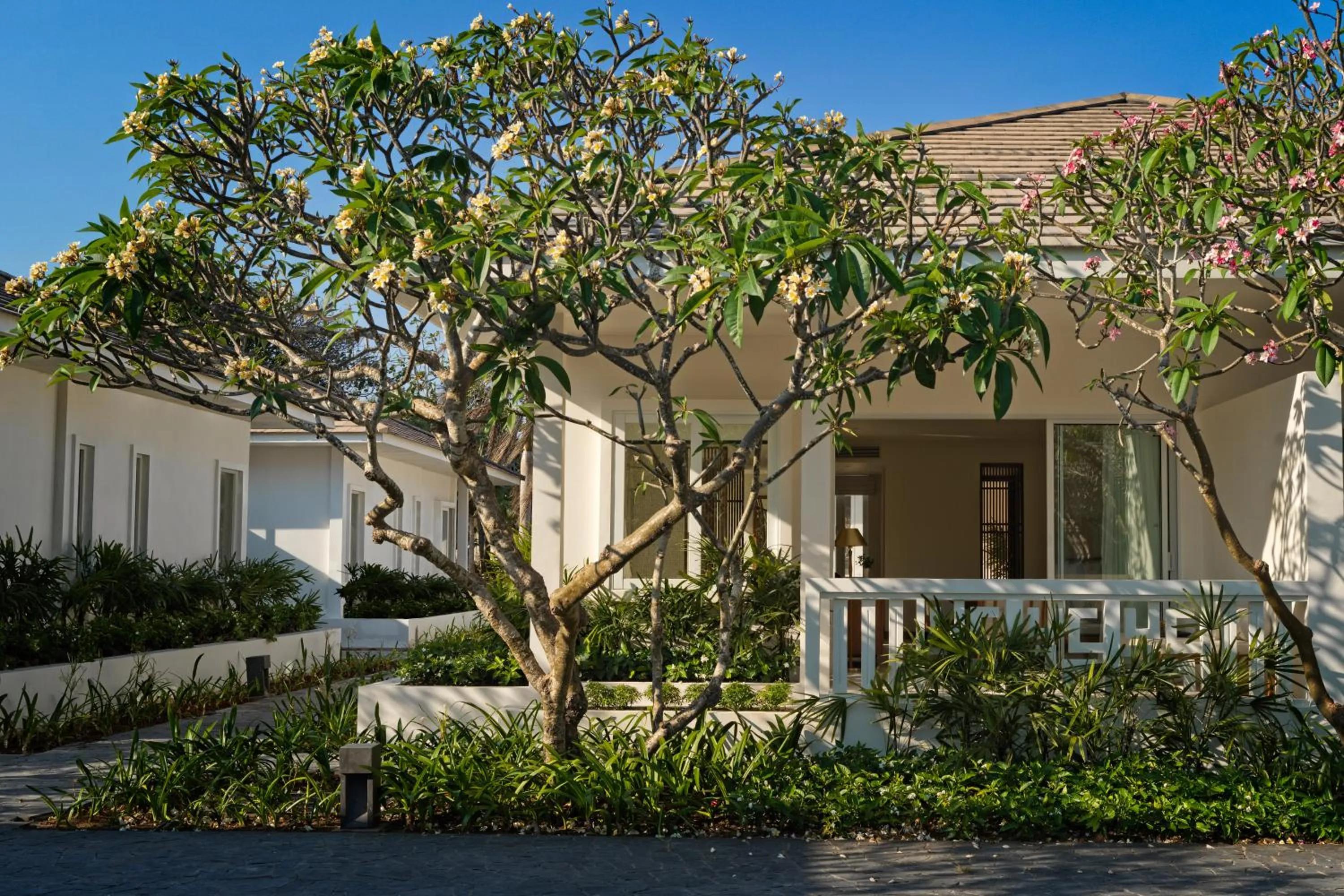 Deluxe Suite in Azerai Ke Ga Bay