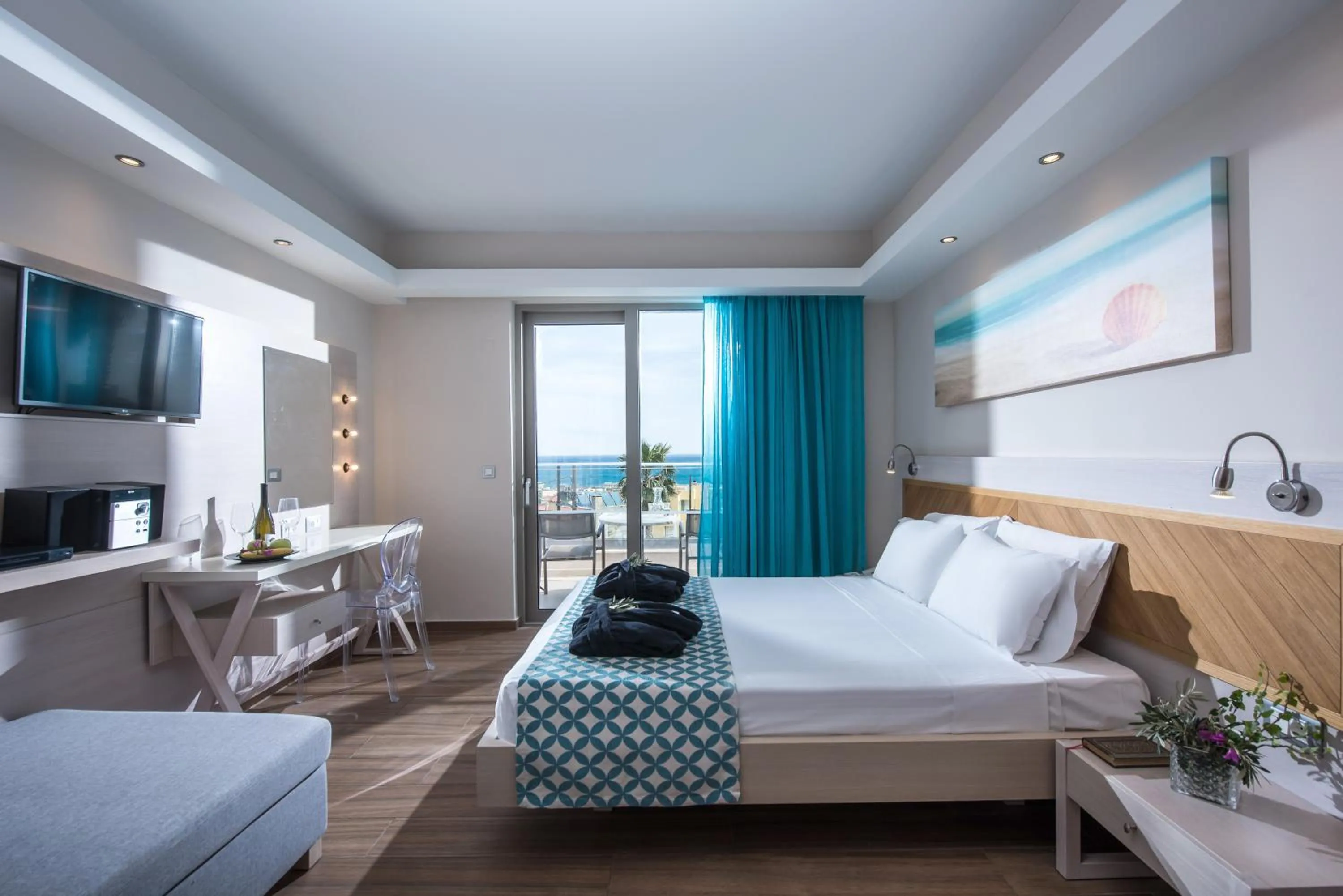 Split Level Suite Sea View in Royal & Imperial Belvedere Resort