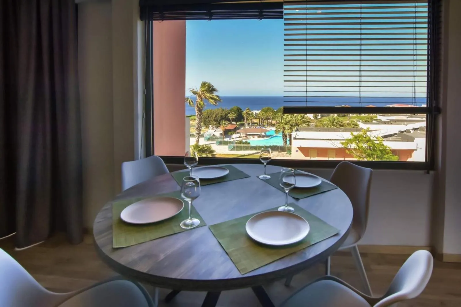 Apartment with Sea View in Kresten Palace Hotel