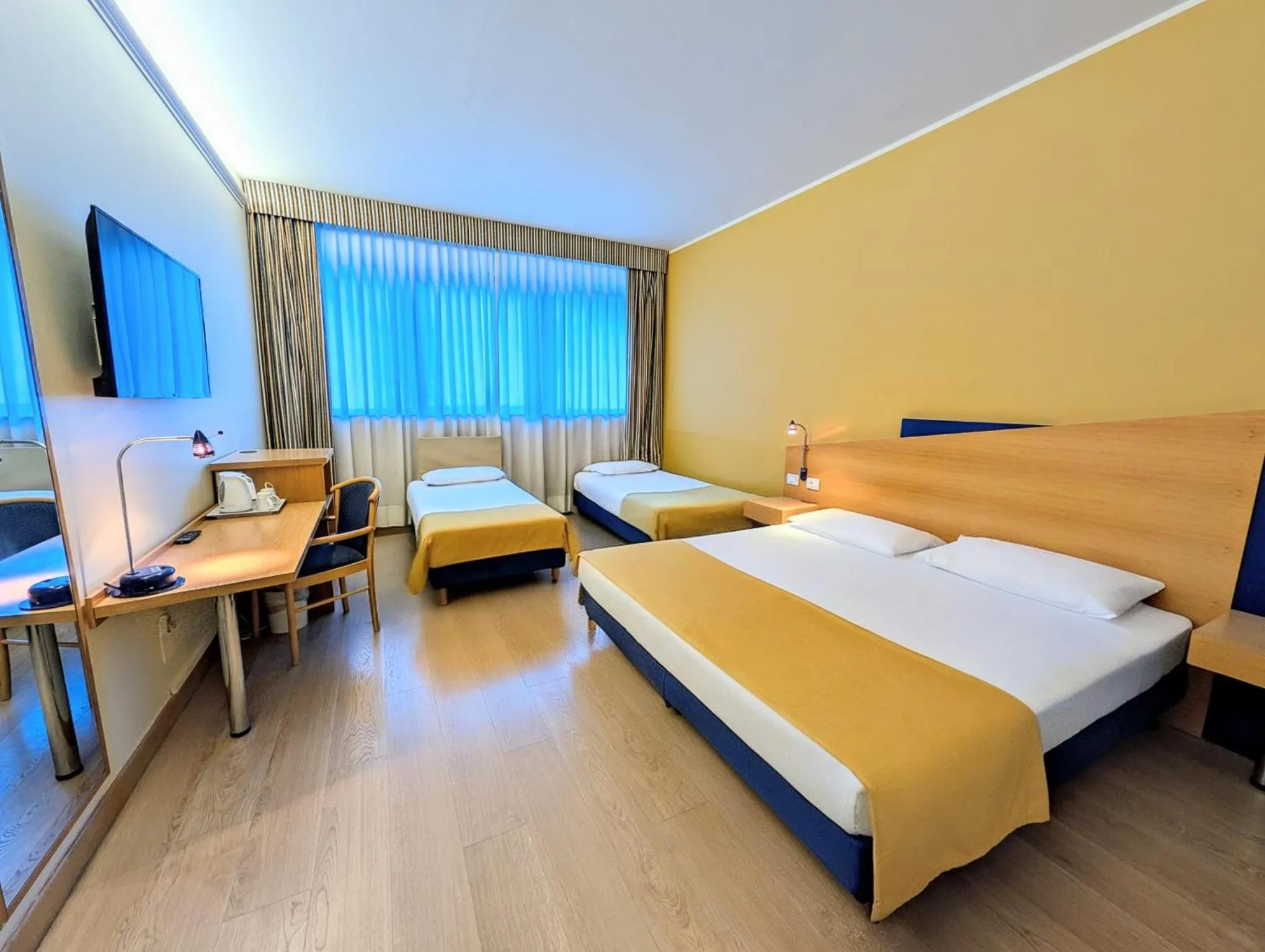Superior Quadruple Room in Hotel Express Aosta East