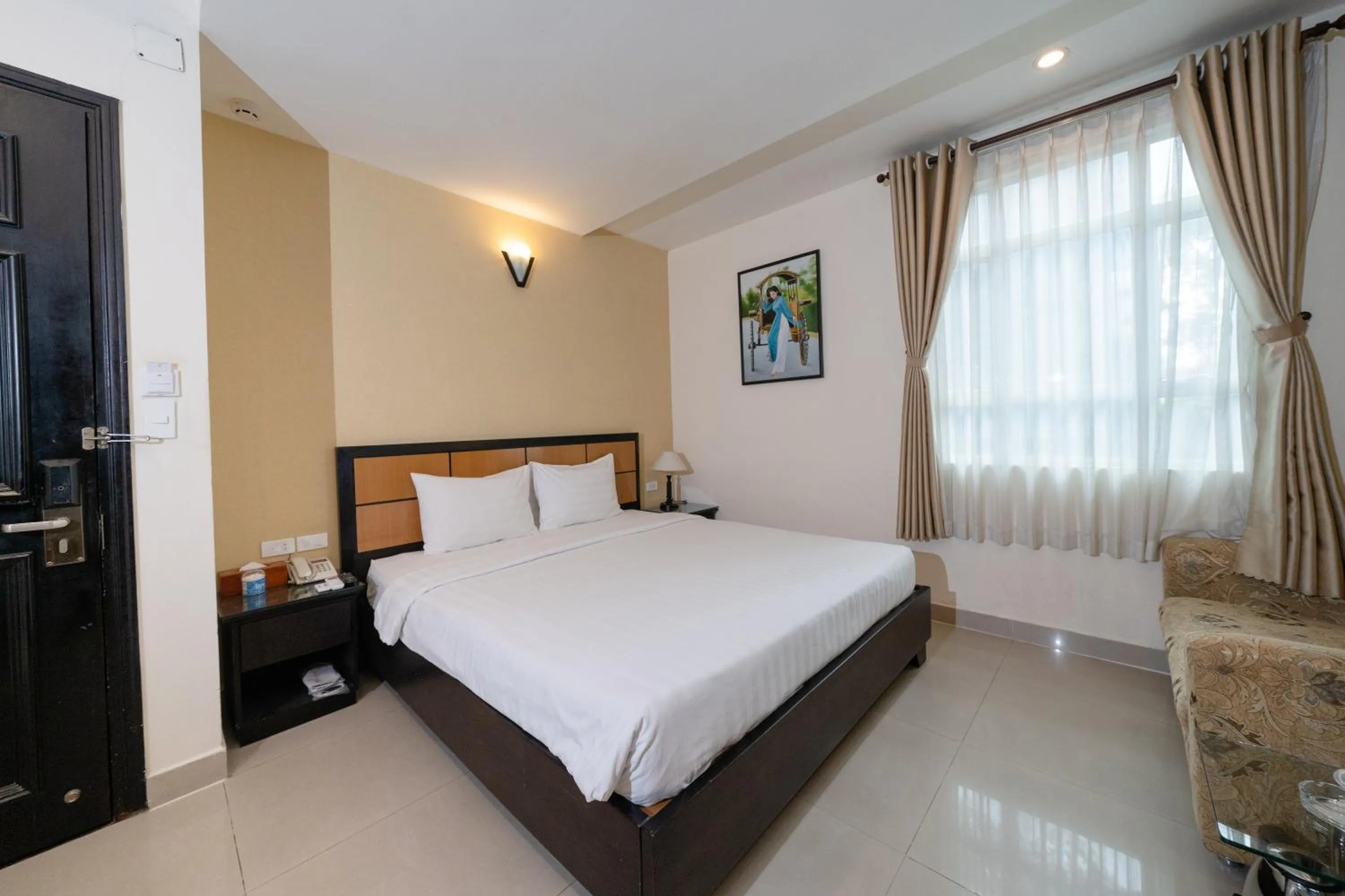 Deluxe Double or Twin Room with City View in A25 Hotel - 29 Bùi Thị Xuân