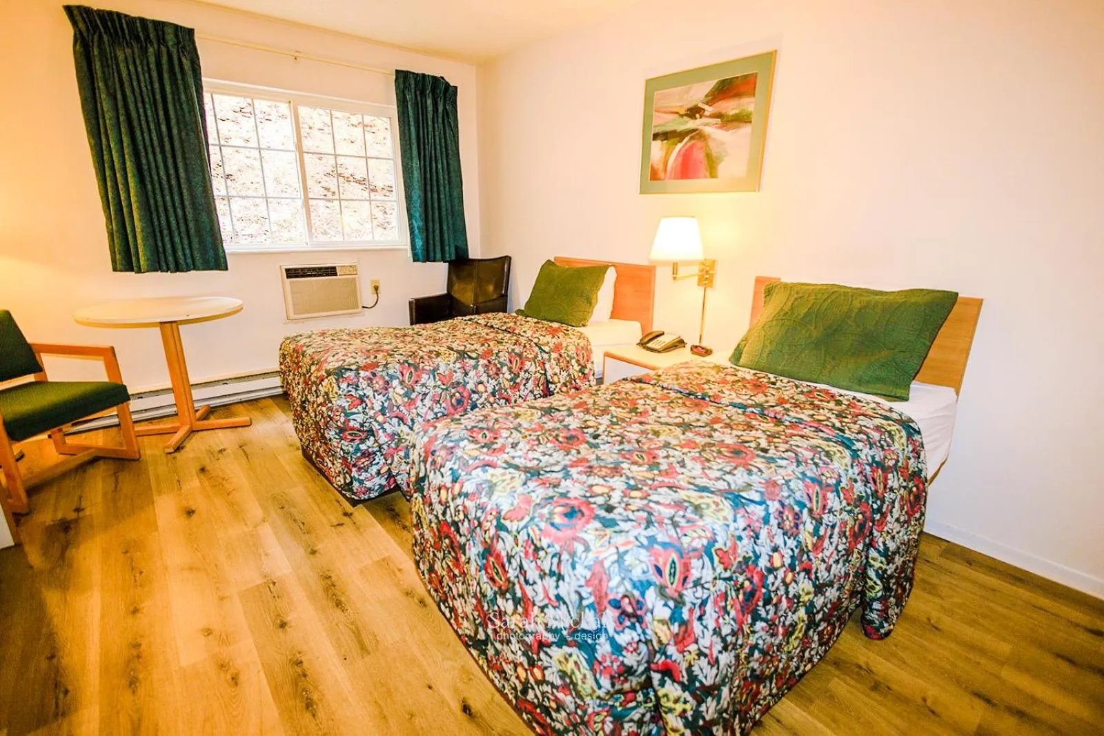 Deluxe Double or Twin Room in Mountain Host Motor Inn