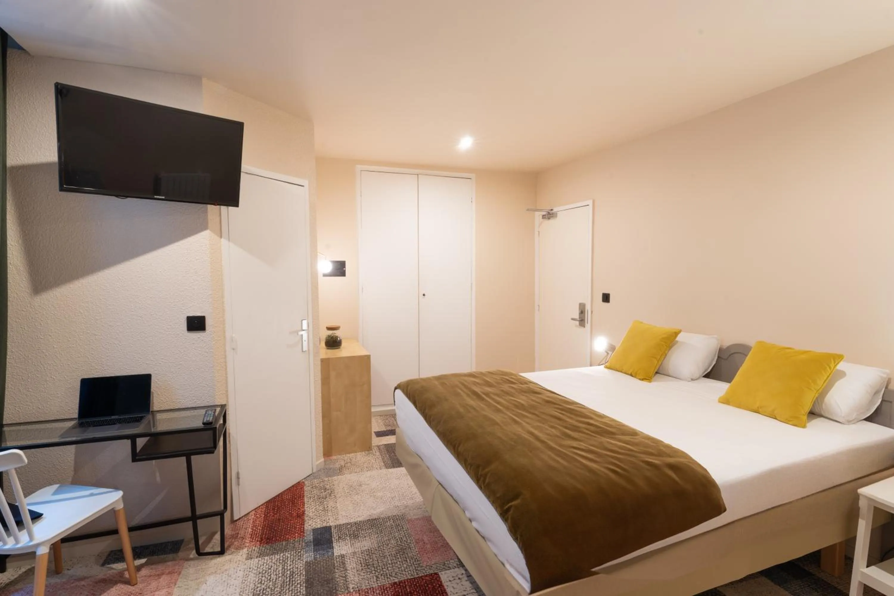 One-Bedroom Suite in Résidence du Théâtre