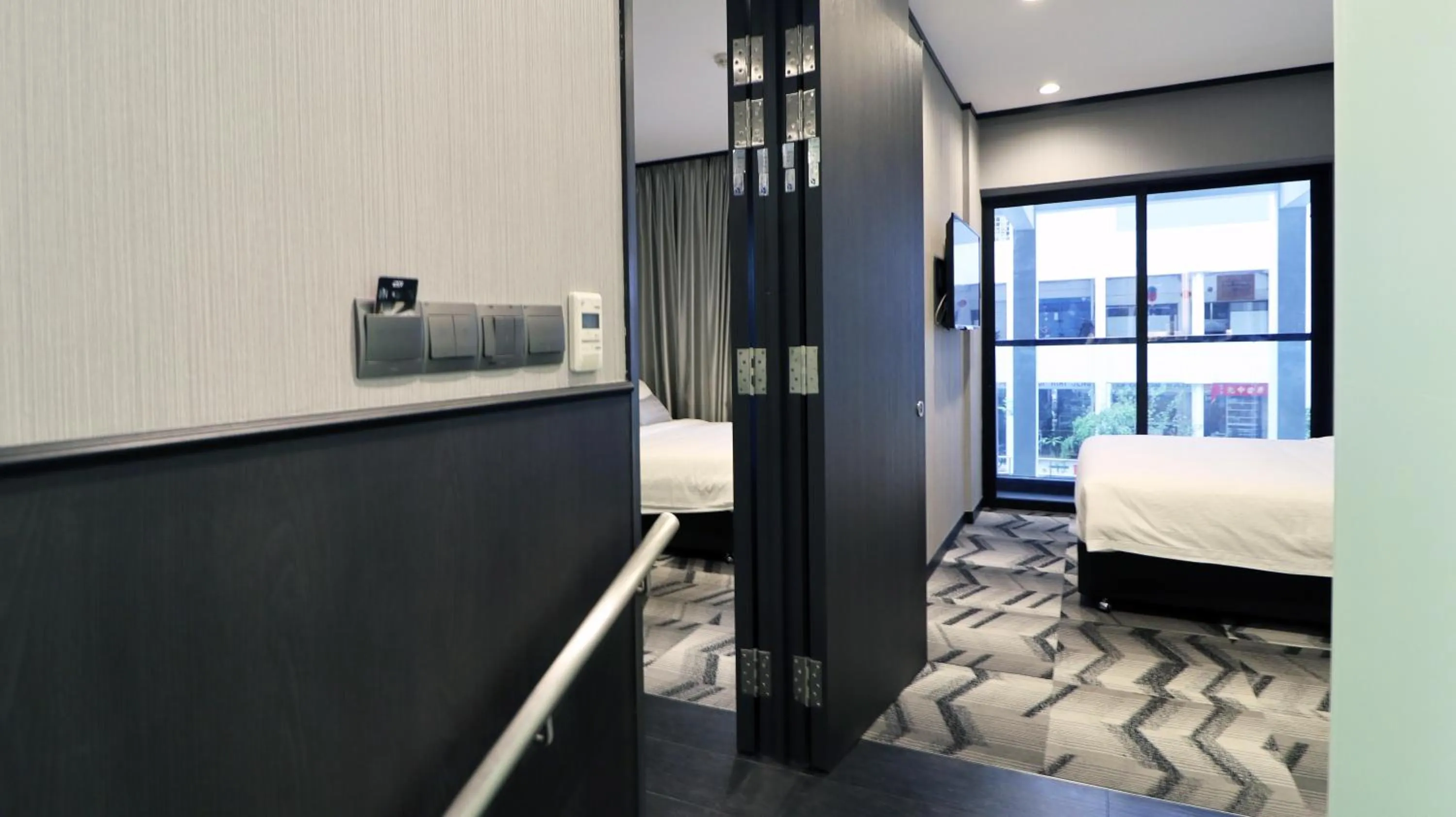 Premier Queen Balcony Connecting Room in Hotel NuVe Urbane