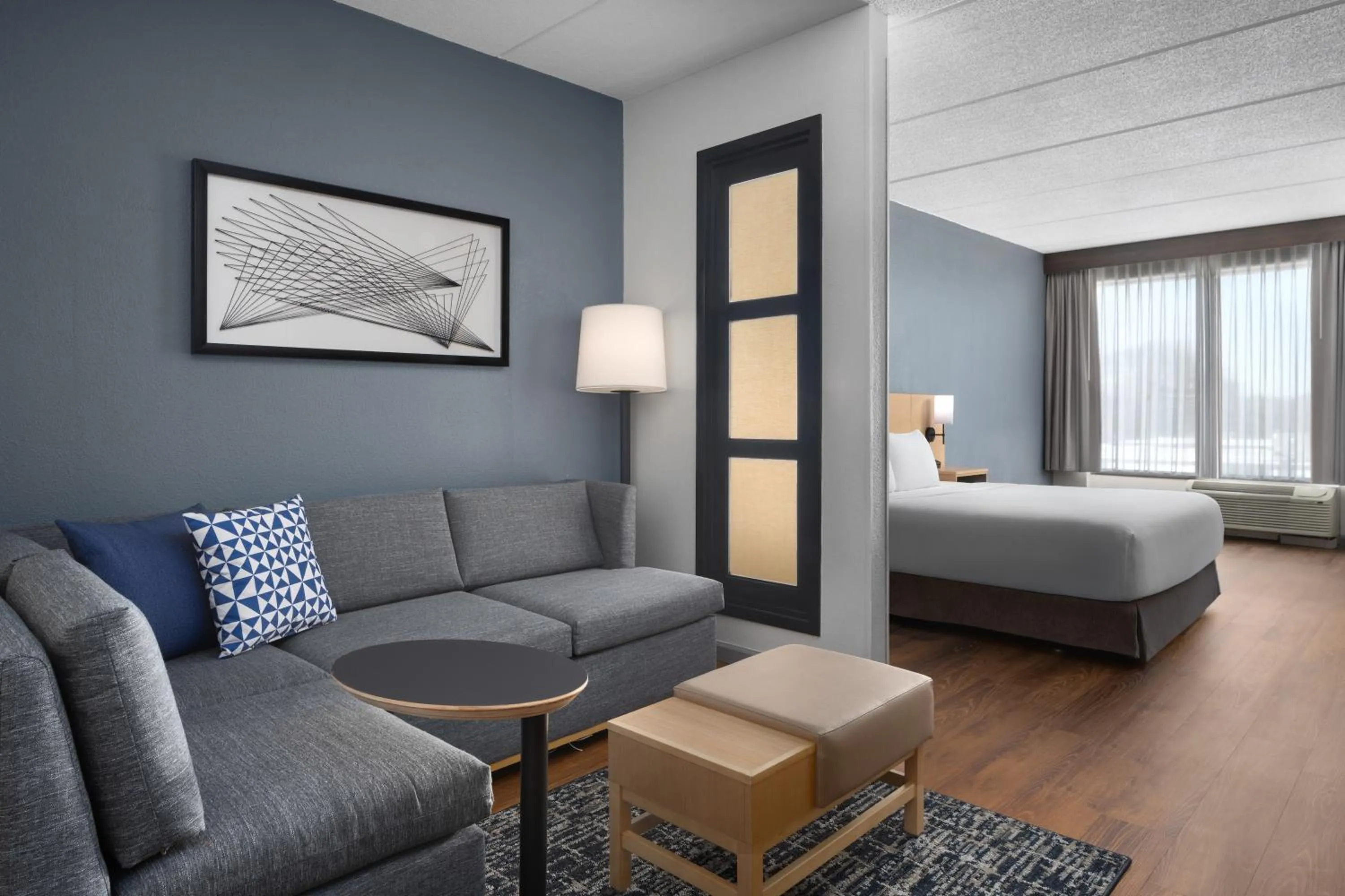 King Room with Sofa Bed - High Floor in Hyatt Place Atlanta Airport North