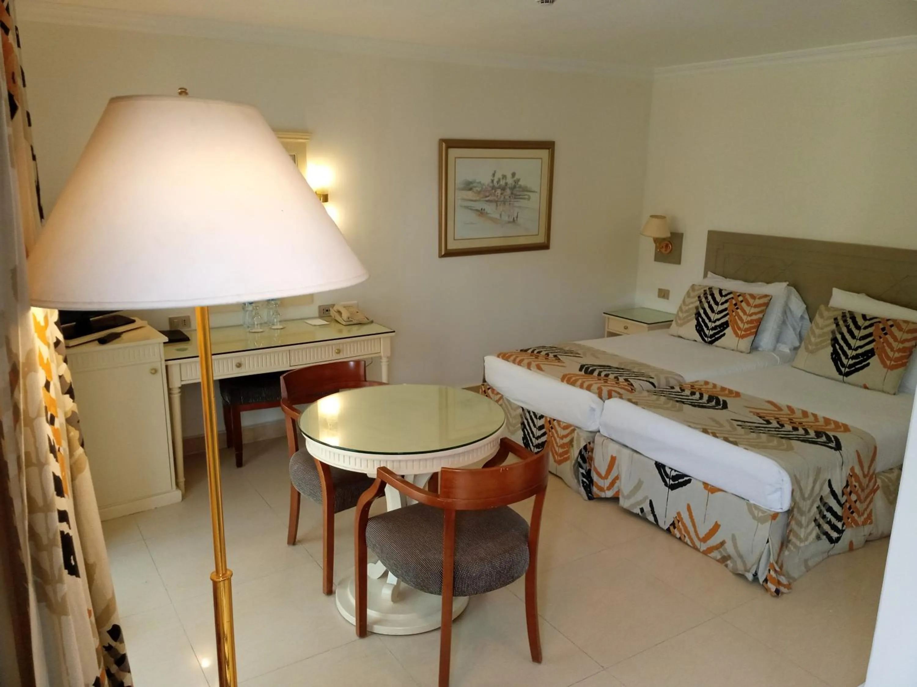 Classic Twin Room with Garden View in Cairo Pyramids Hotel