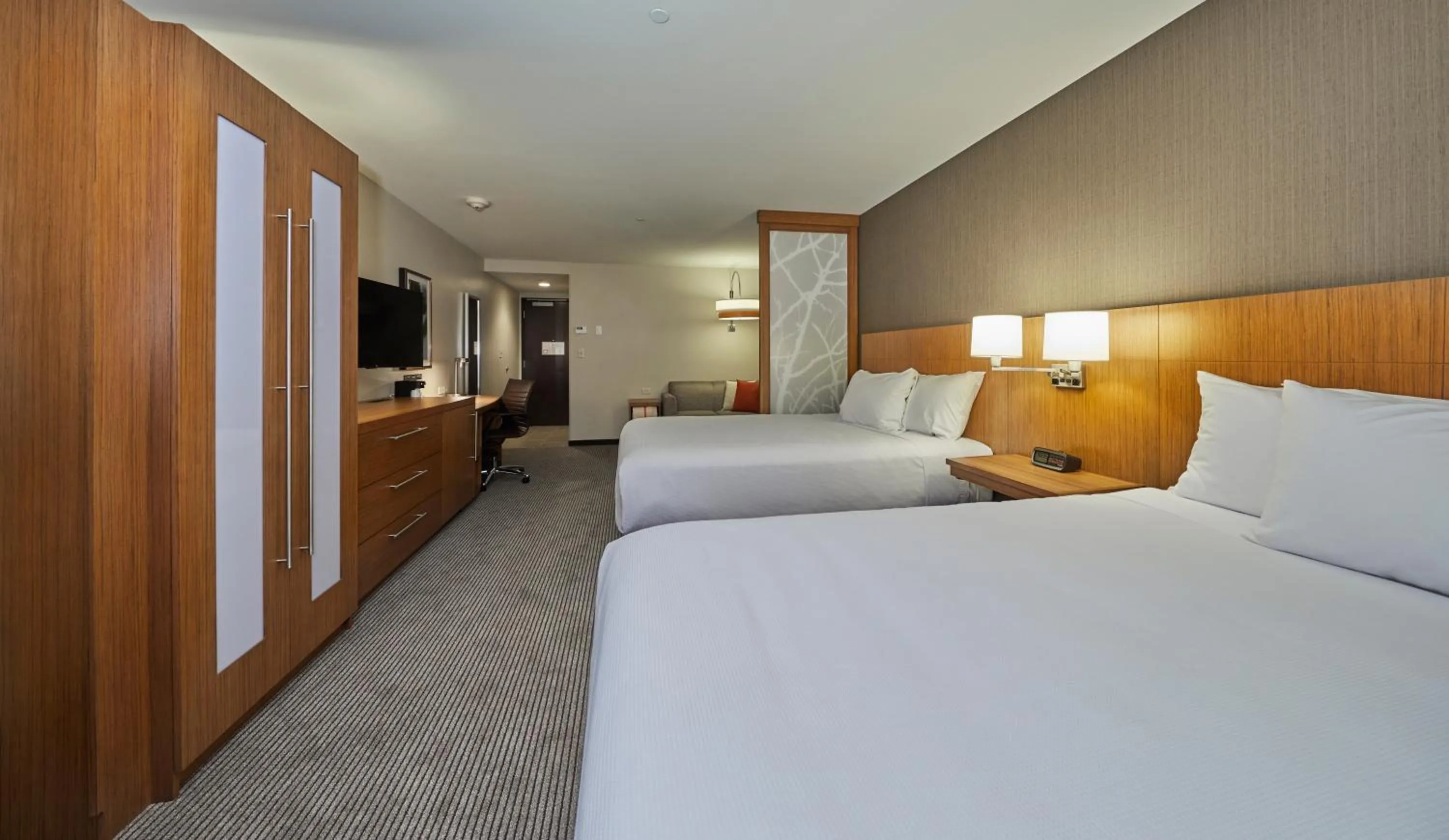 Queen Room with Two Queen Beds and Sofa Bed - High Floor in Hyatt Place Eugene/Oakway Center