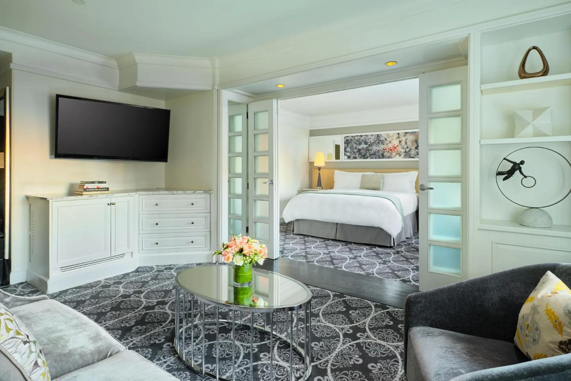 Grand Executive Suite in Loews Regency New York Hotel