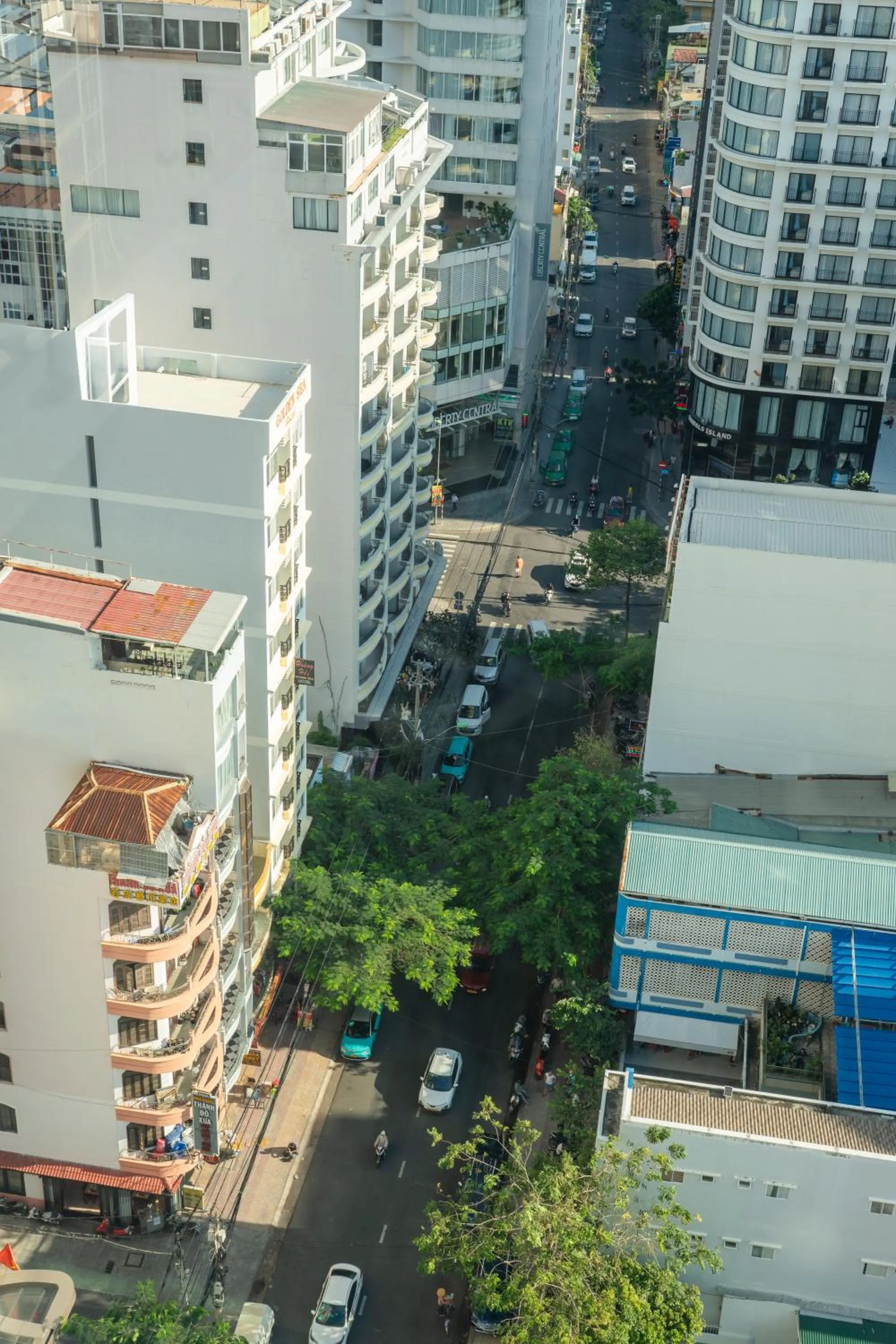 Deluxe Double or Twin Room with Balcony - single occupancy in Gosia Hotel