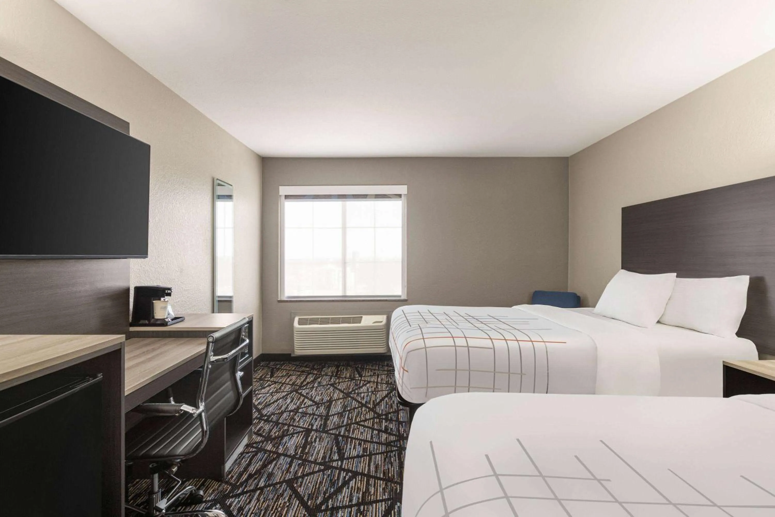 Deluxe Queen Room with Two Queen Beds in La Quinta by Wyndham San Antonio North Stone Oak