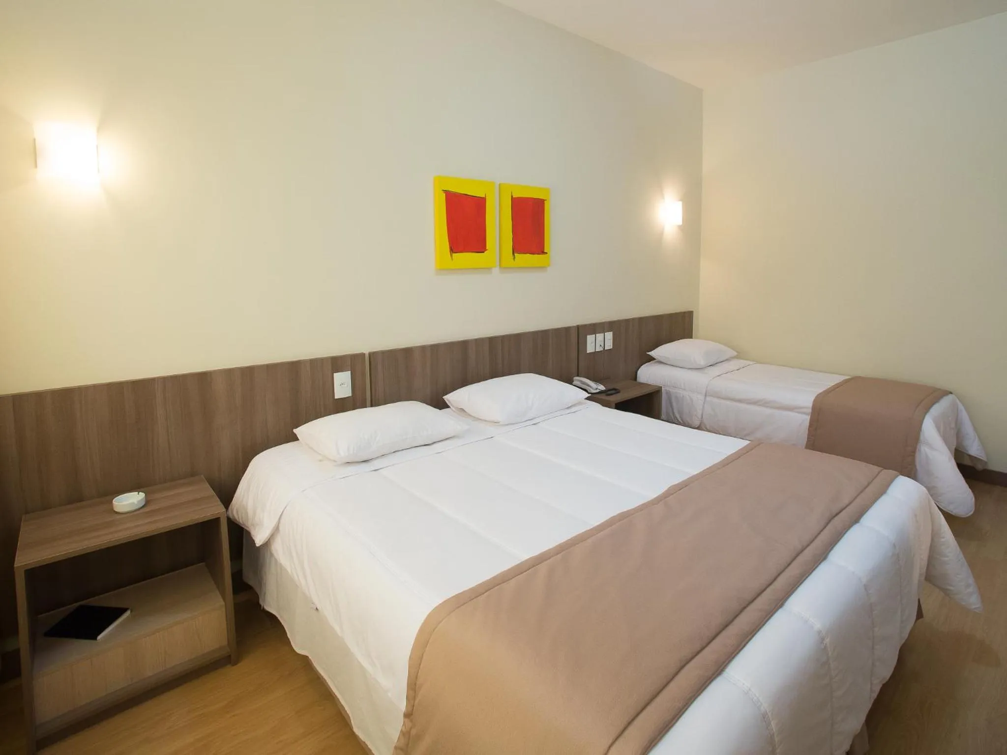 Standard Triple Room in Entremares Hotel