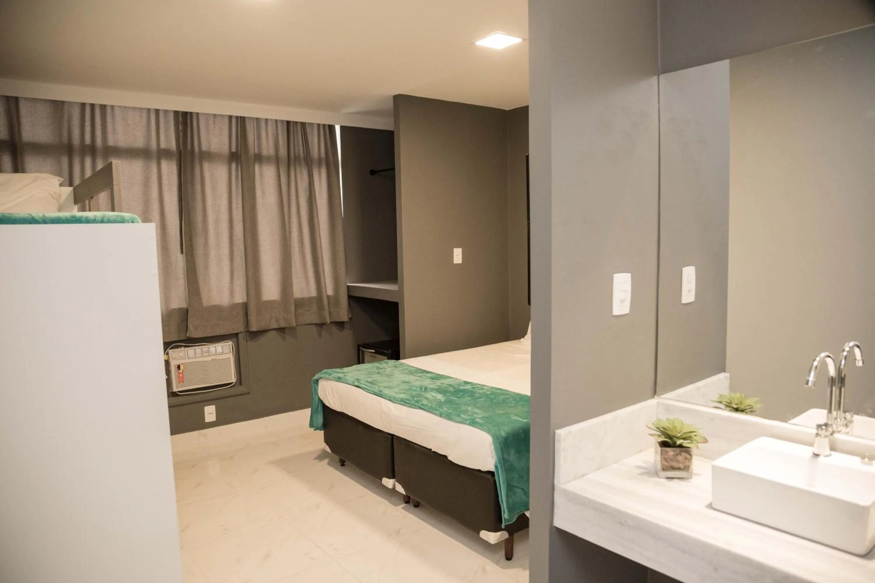 Queen Suite with Pool View in REF House Barra Da Tijuca