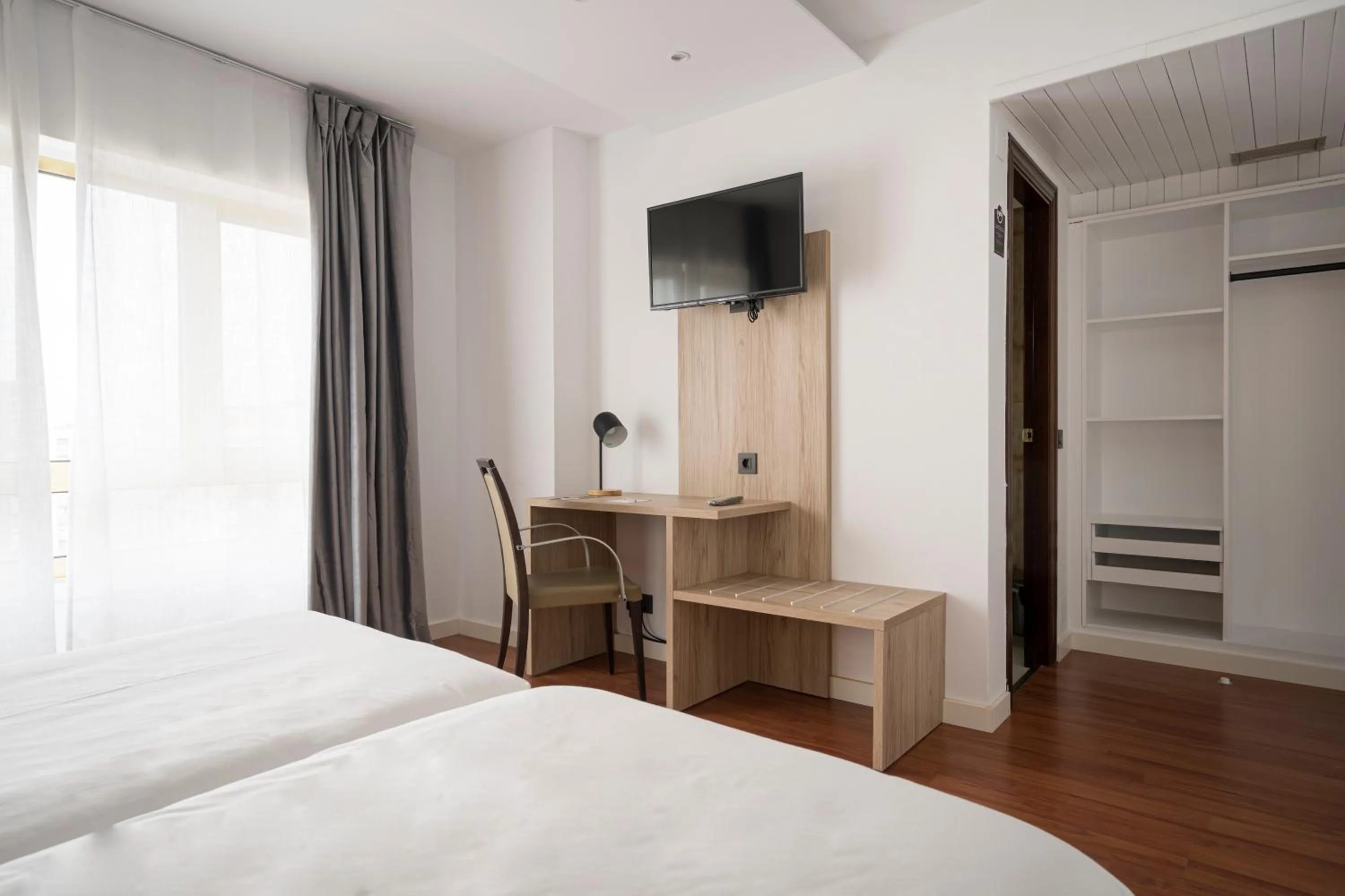 Single Room in Hotel Alda Centro Gijón